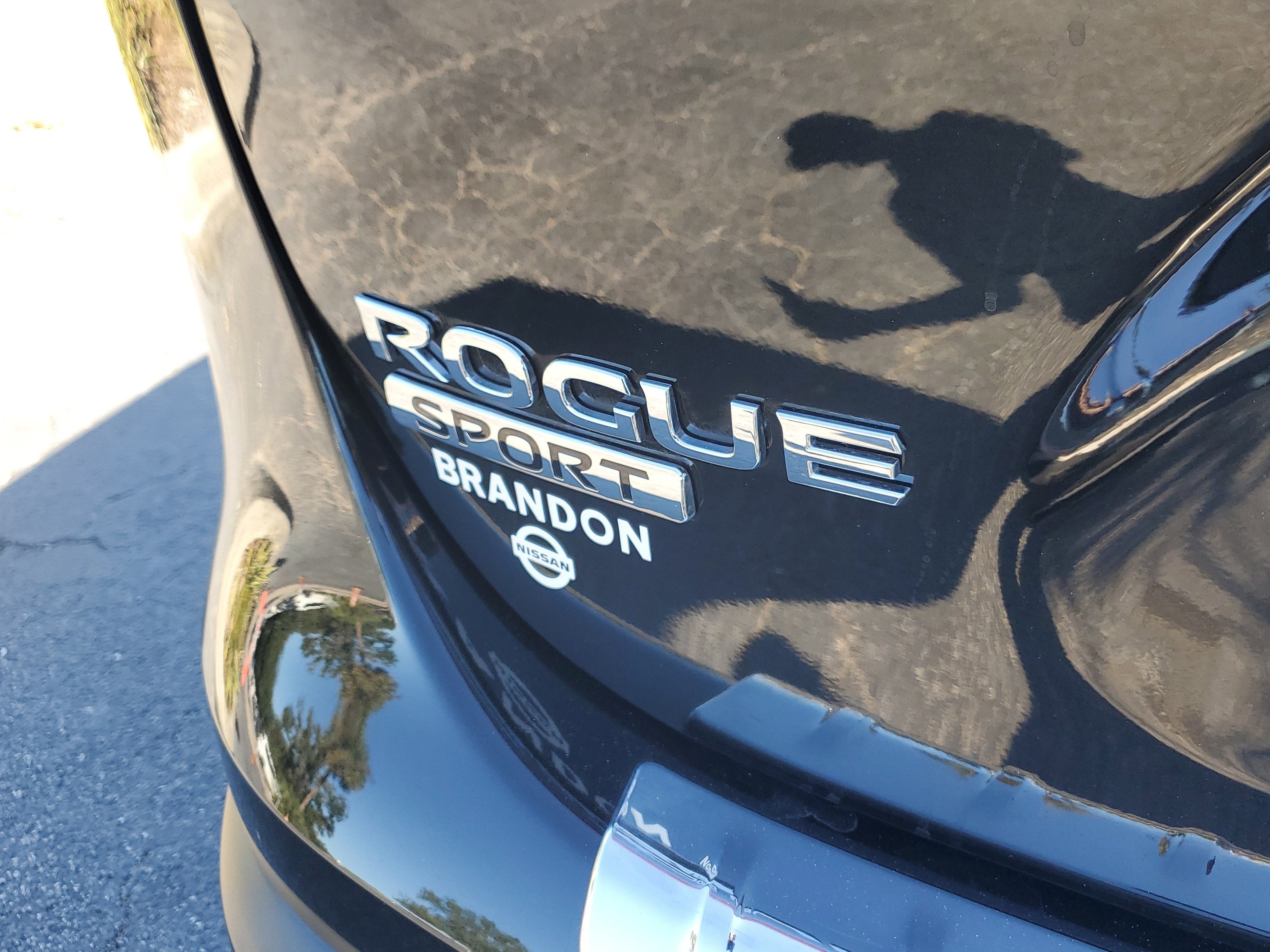 2022 Nissan Rogue Sport SV