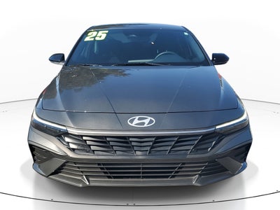 2025 Hyundai Elantra SEL Sport