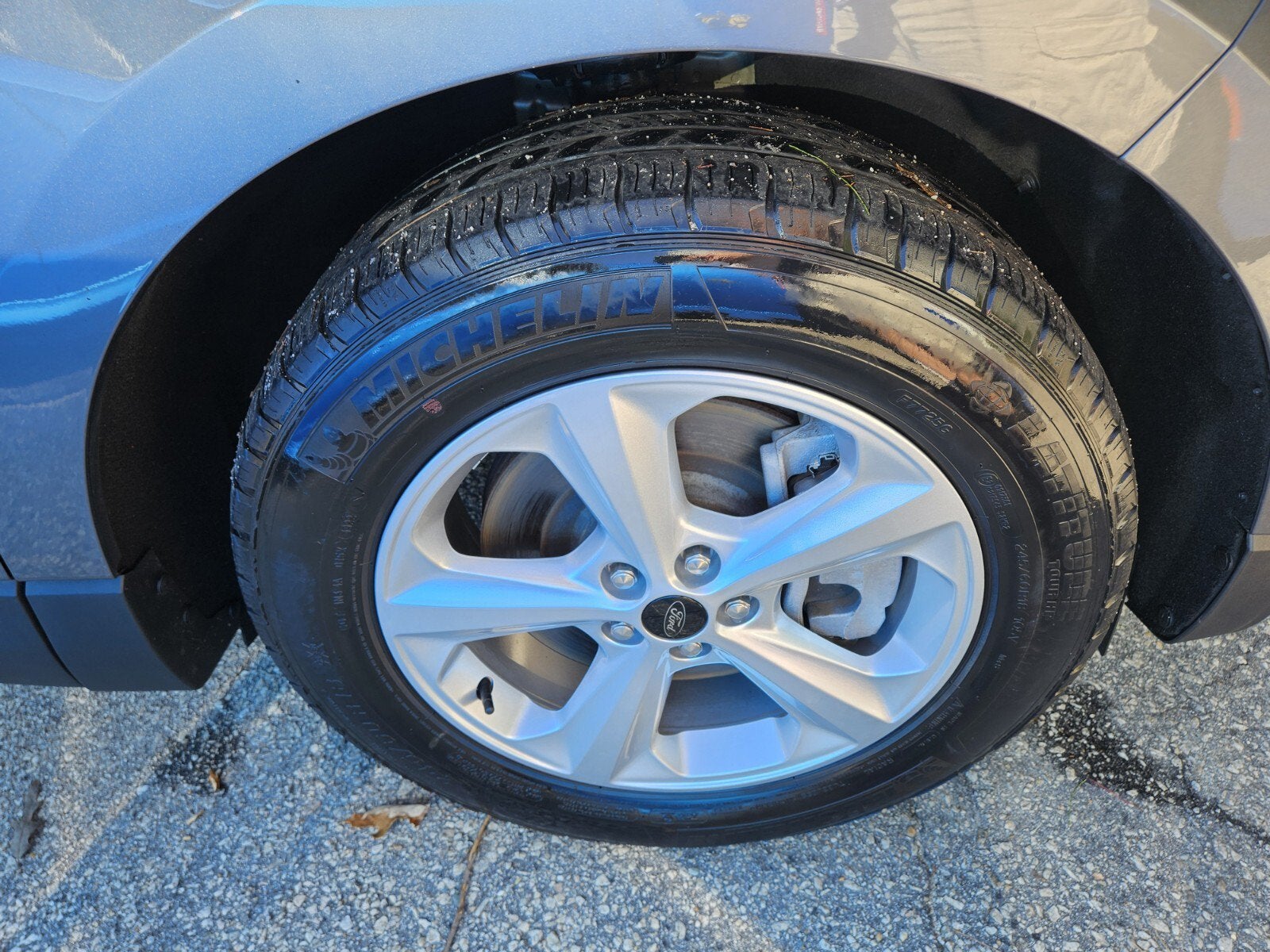 2023 Ford Edge SE