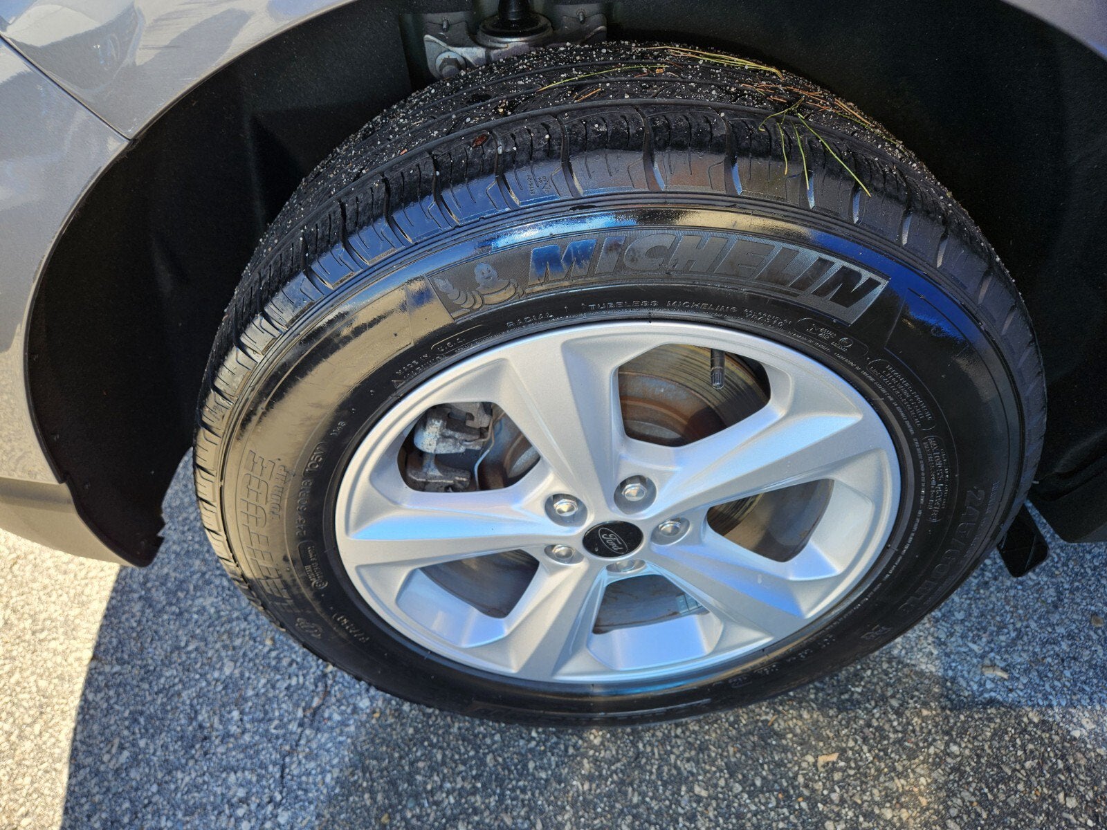 2023 Ford Edge SE