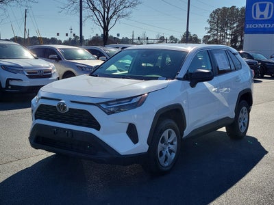 2024 Toyota RAV4 LE