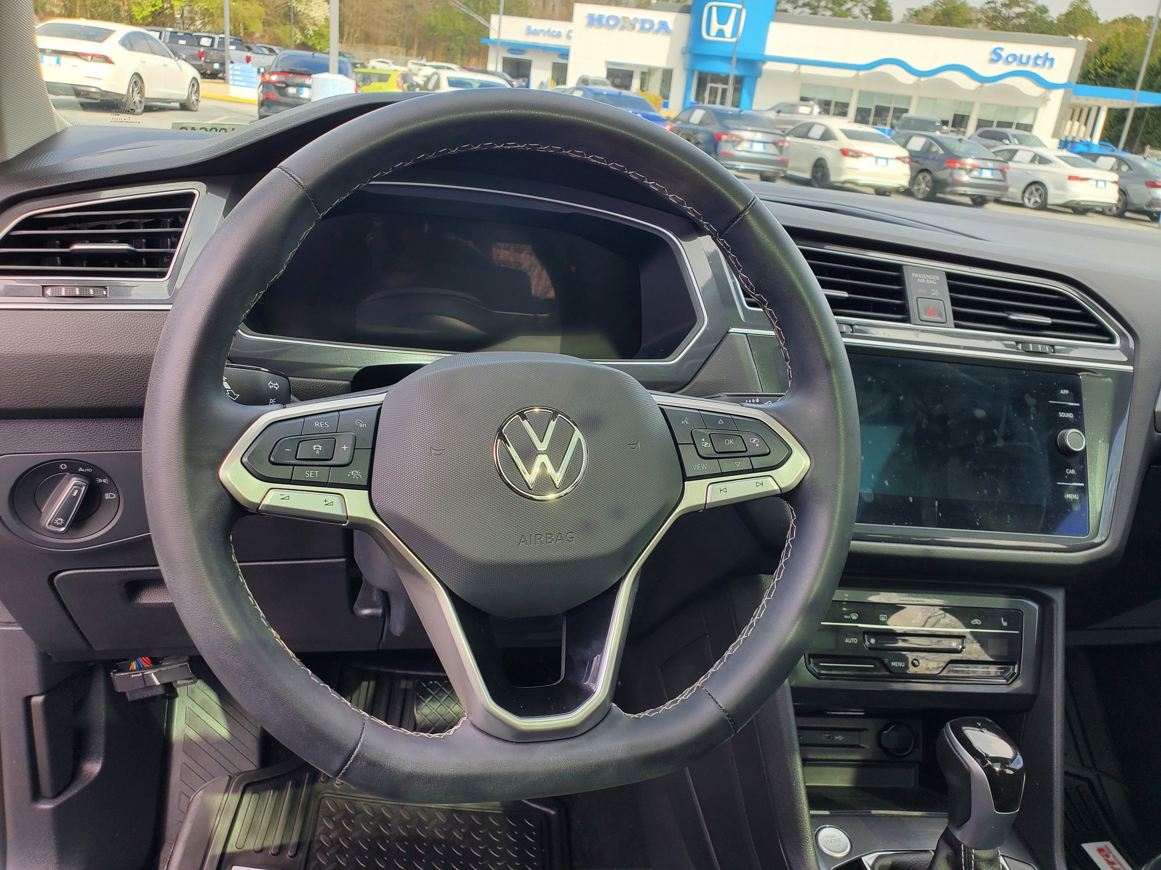 2024 Volkswagen Tiguan SE