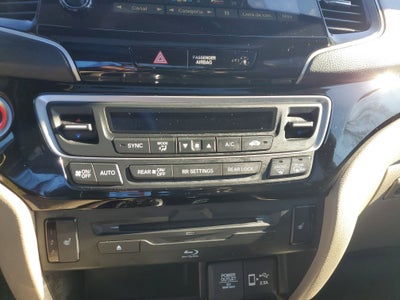 2022 Honda Pilot Touring 8-Passenger