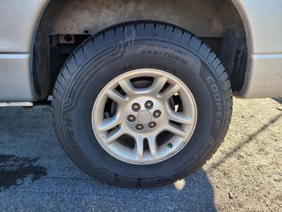 2001 Dodge Dakota Base