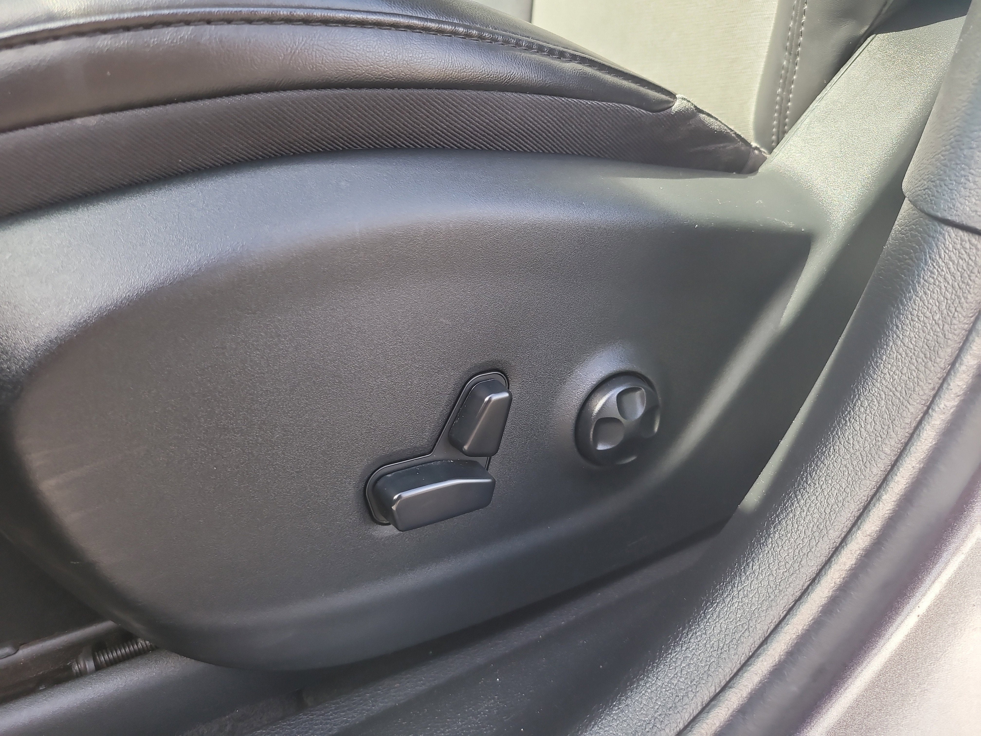 2020 Jeep Cherokee Altitude