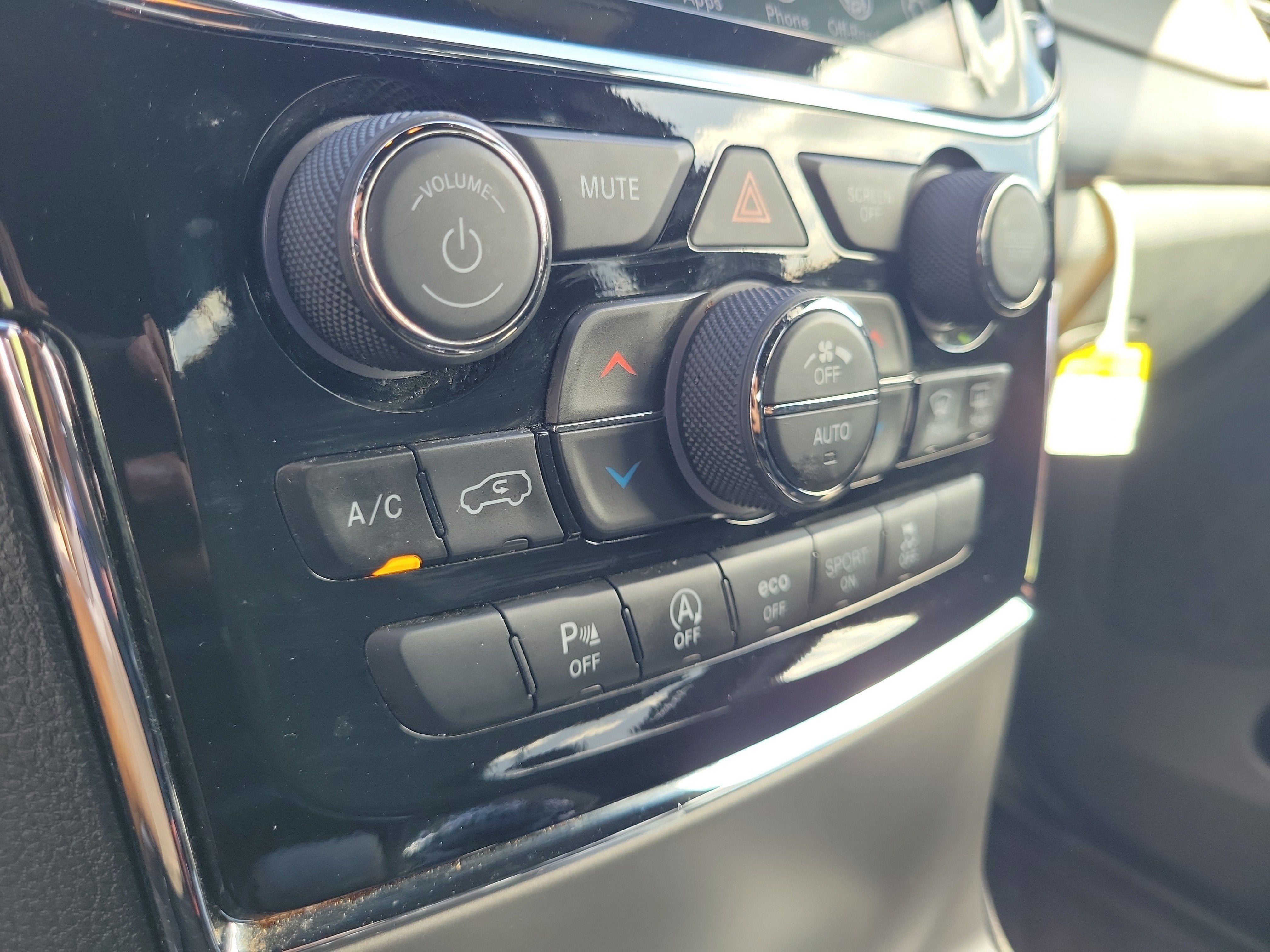 2022 Jeep Grand Cherokee WK Laredo E