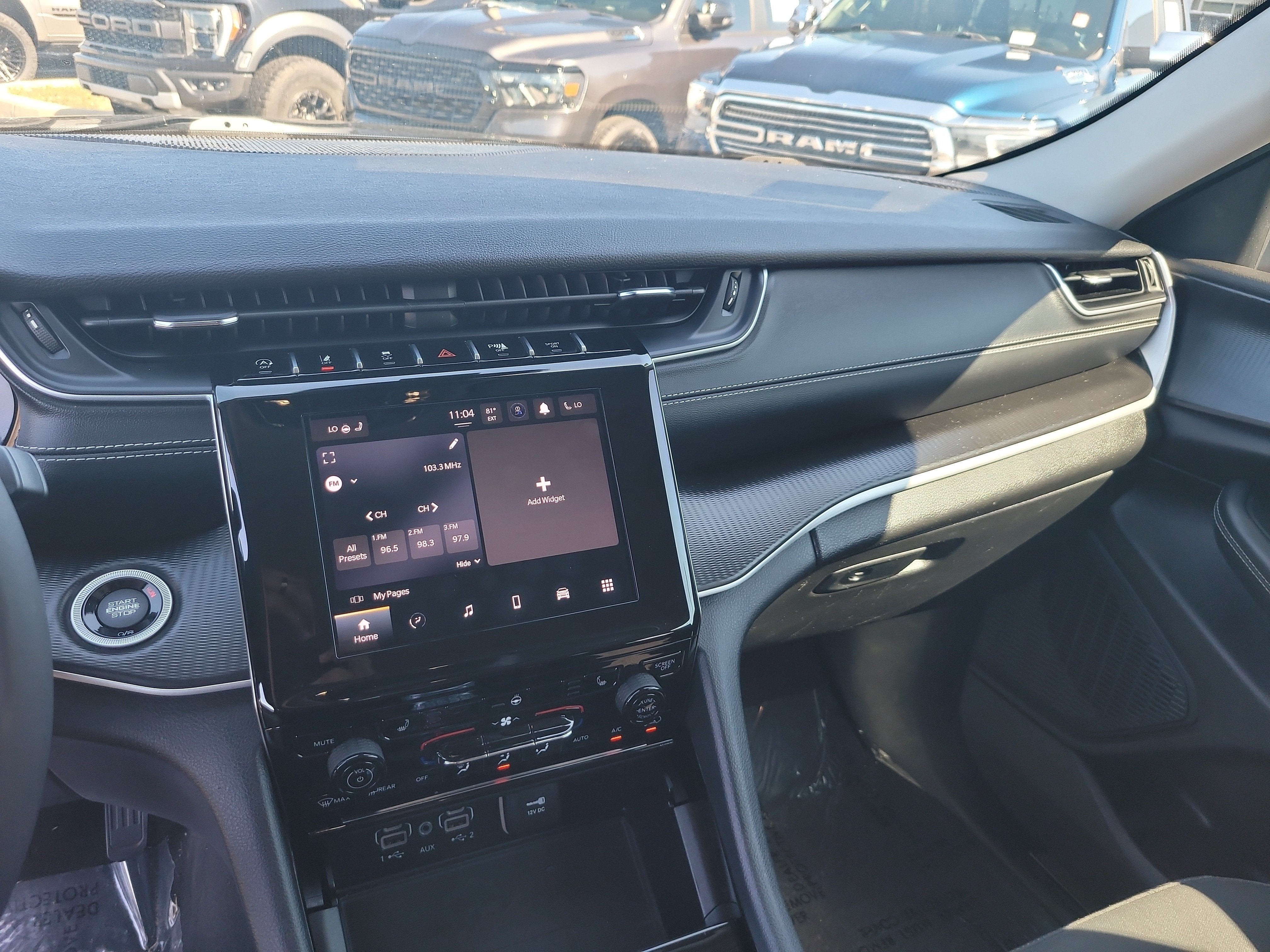 2023 Jeep Grand Cherokee Laredo