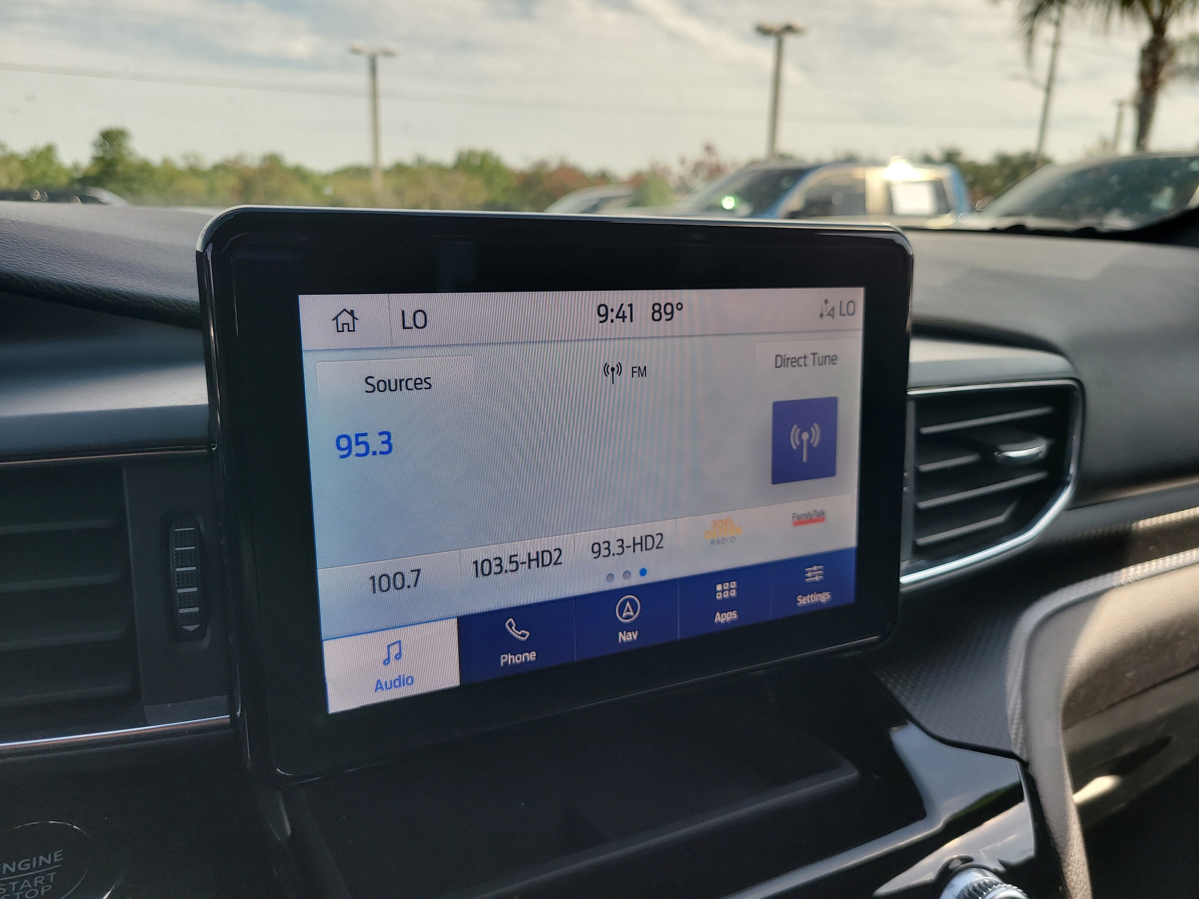 2024 Ford Explorer ST-Line