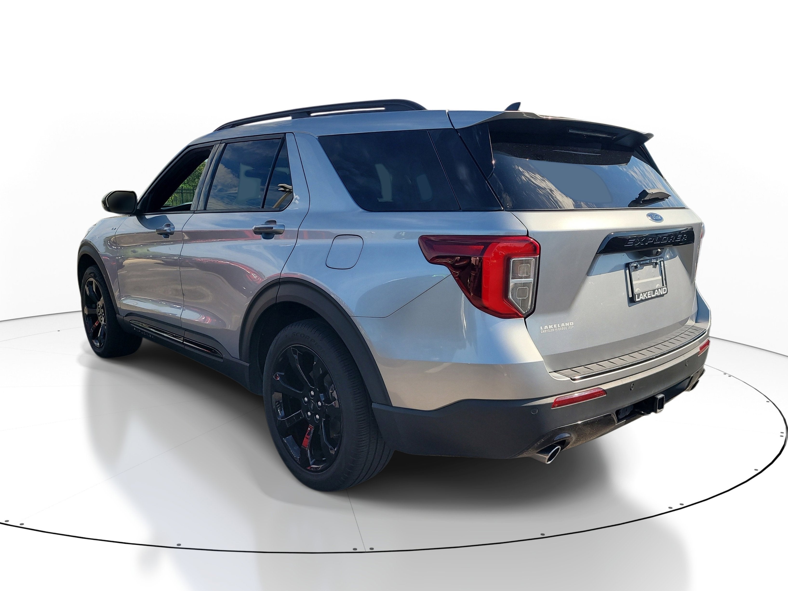 2024 Ford Explorer ST-Line