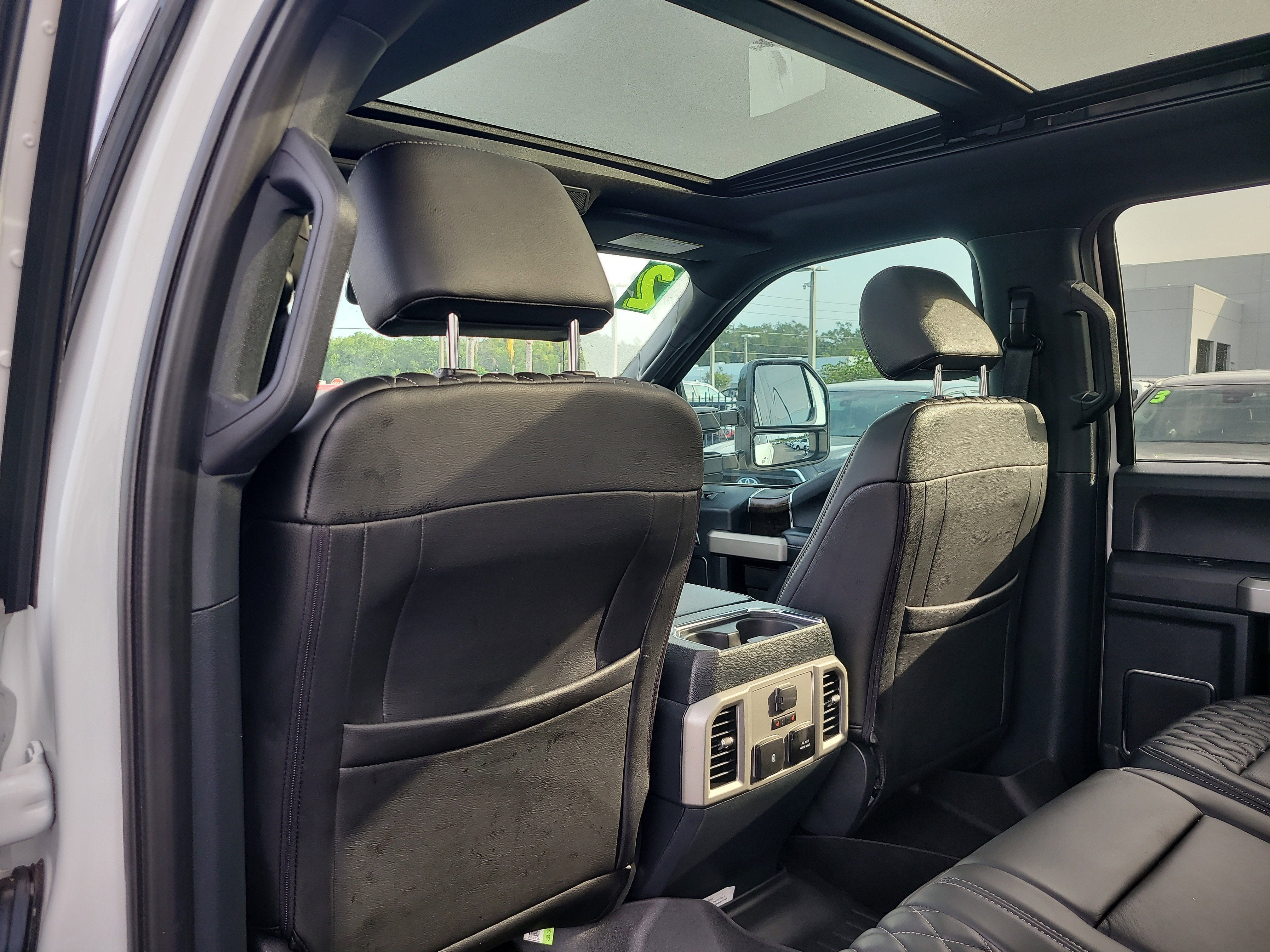 2022 Ford Super Duty F-250 SRW LARIAT