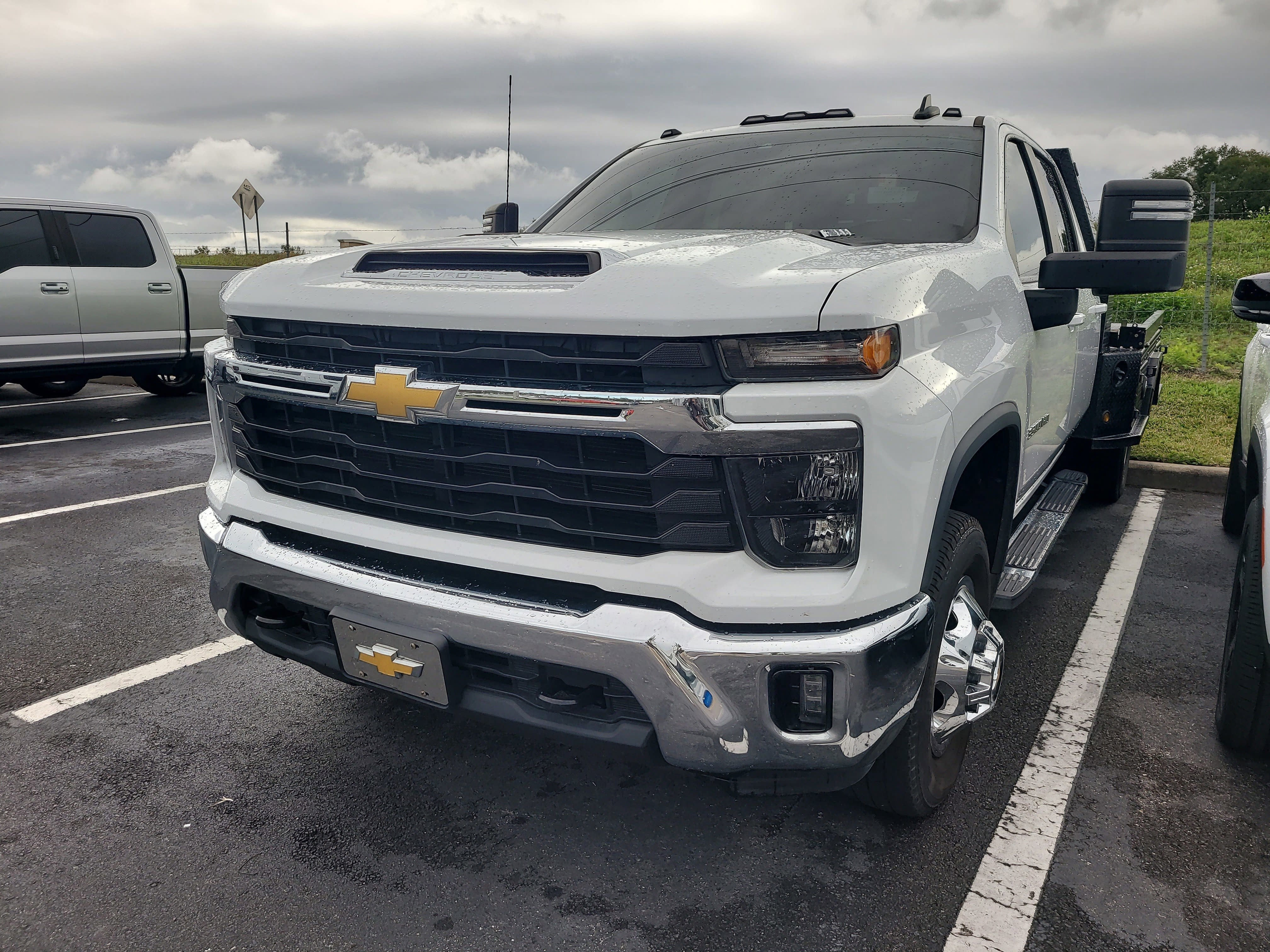 2024 Chevrolet Silverado 3500HD CC LT