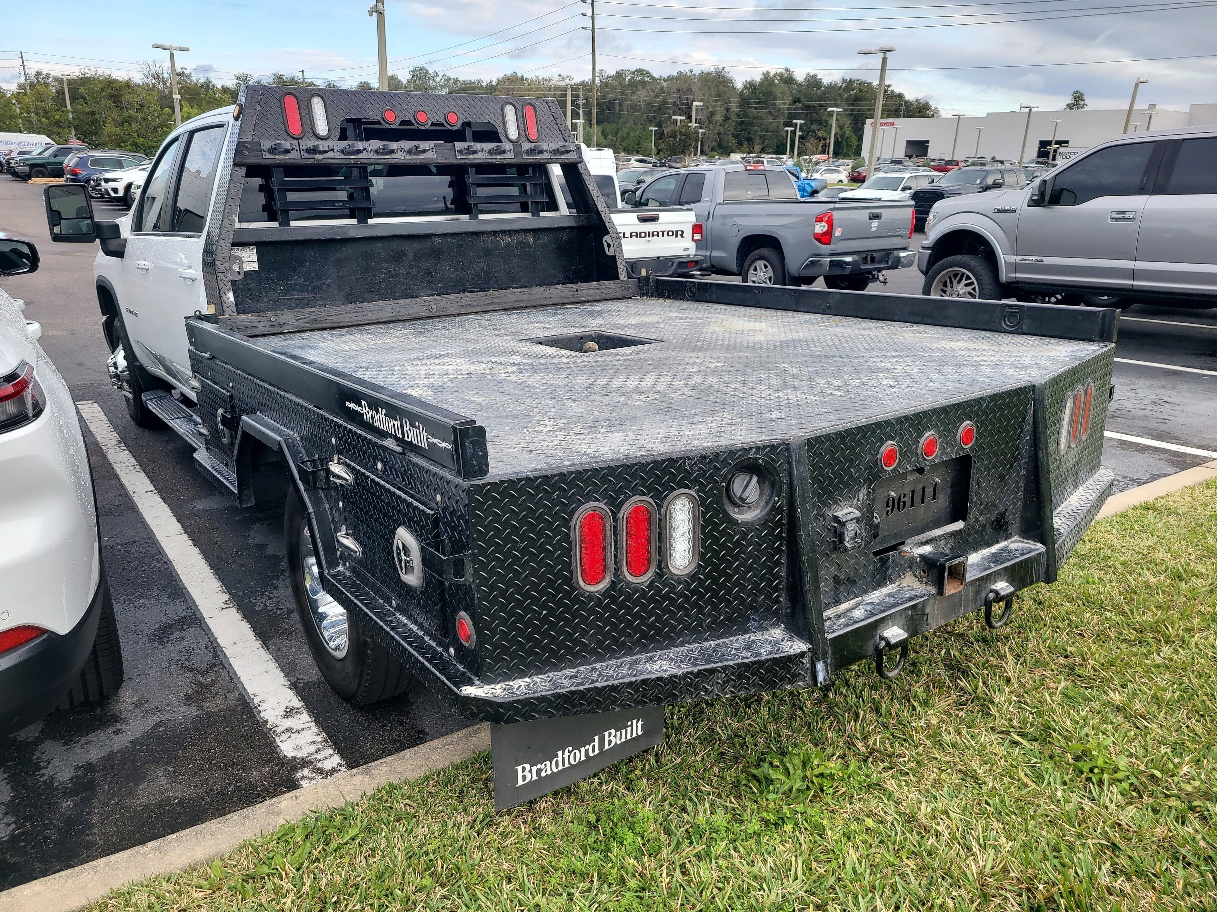 2024 Chevrolet Silverado 3500HD CC LT
