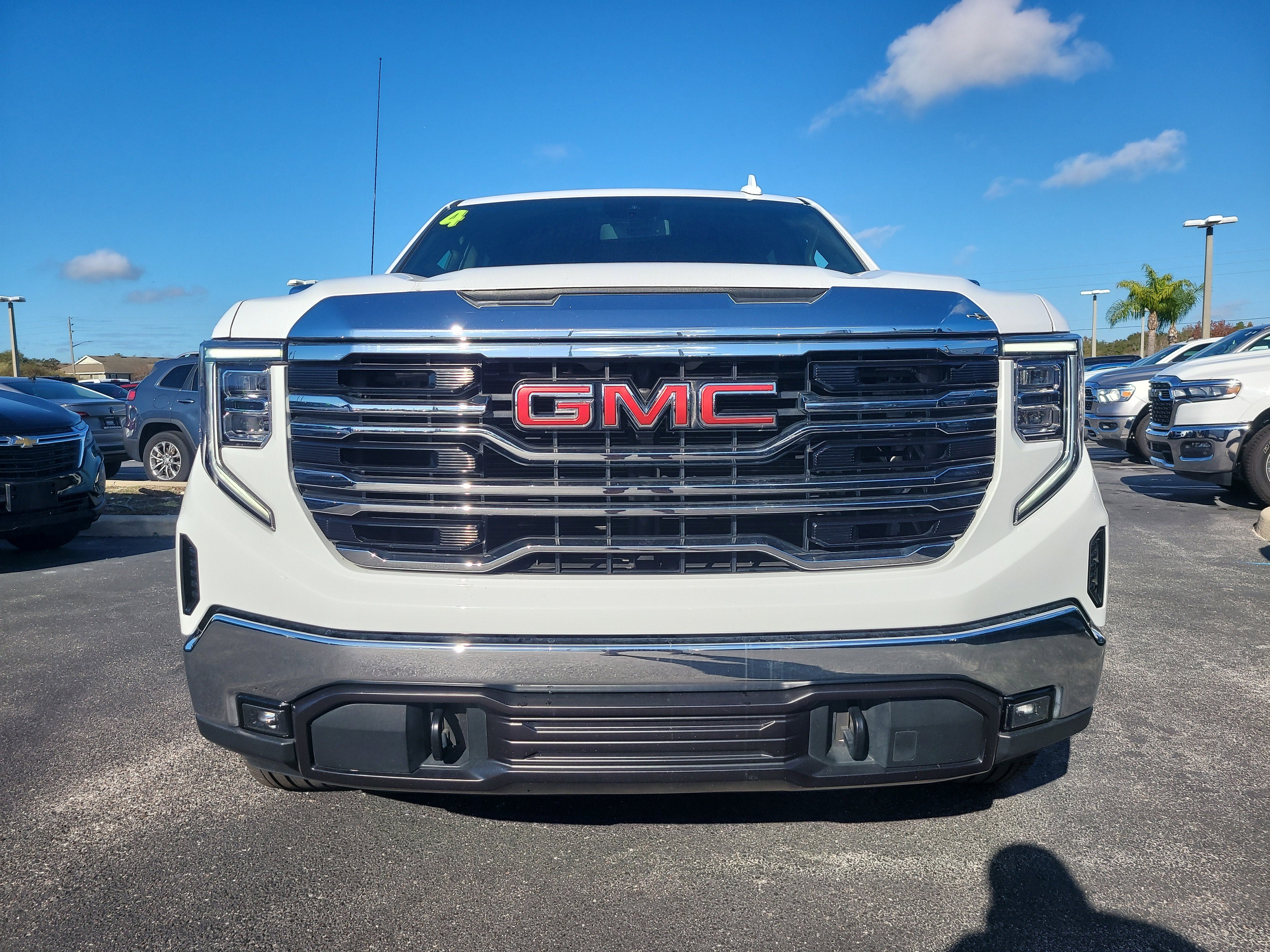 2024 GMC Sierra 1500 SLT