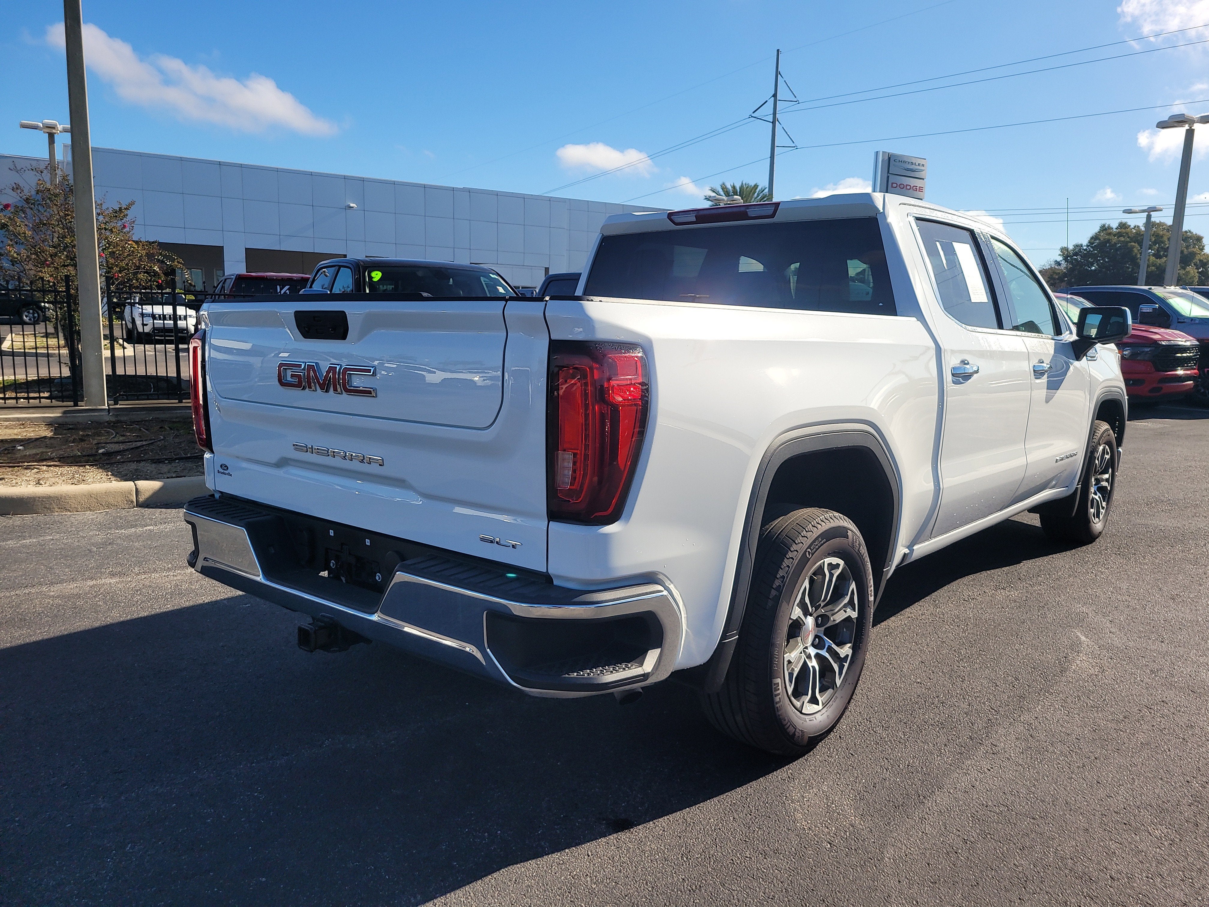 2024 GMC Sierra 1500 SLT