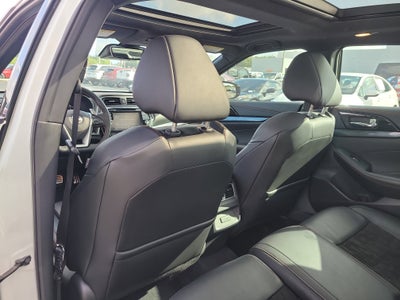 2023 Nissan Maxima SR