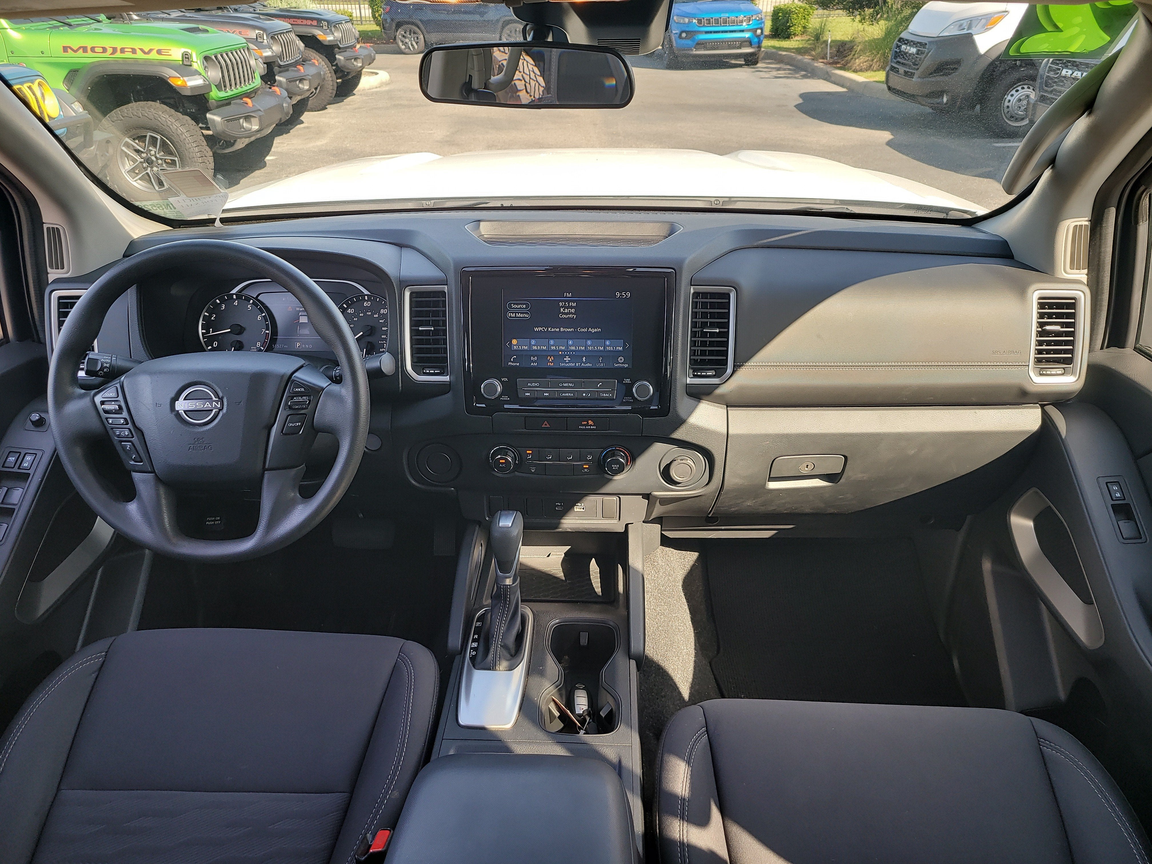 2022 Nissan Frontier SV