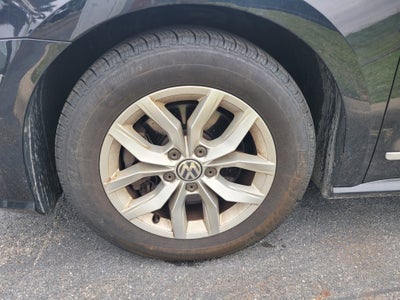 2017 Volkswagen Passat 1.8T S