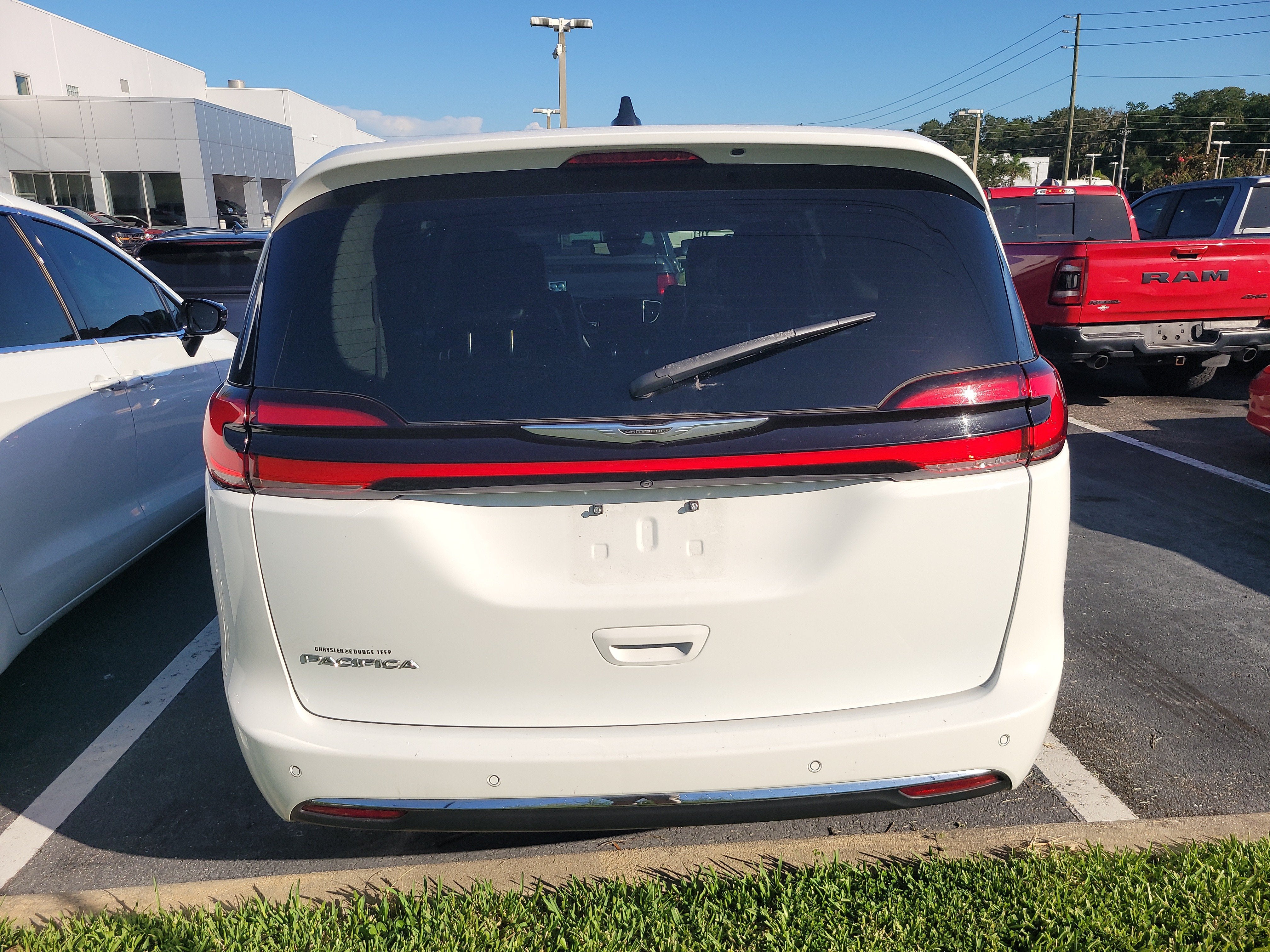 2023 Chrysler Pacifica Touring L