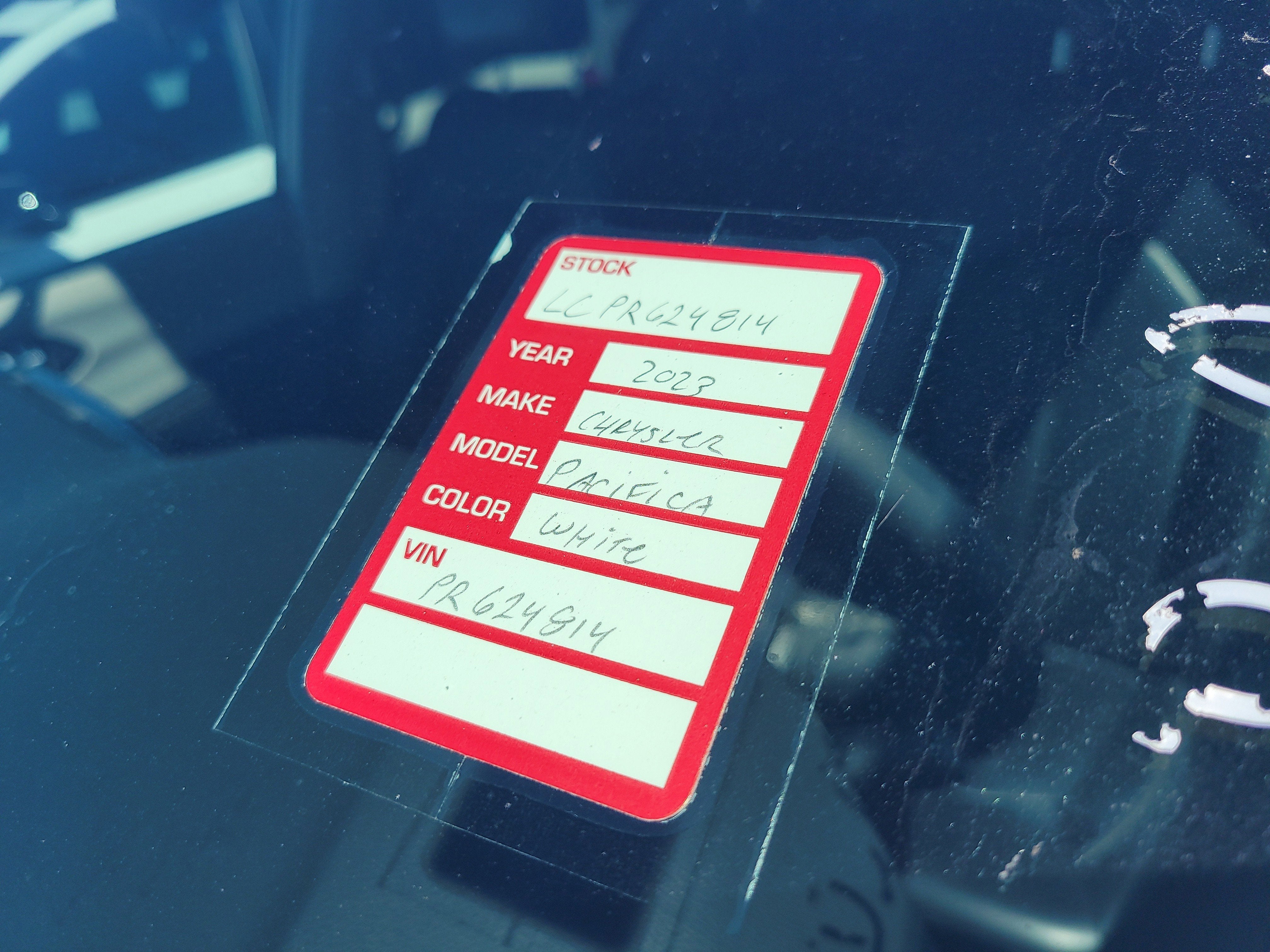 2023 Chrysler Pacifica Touring L