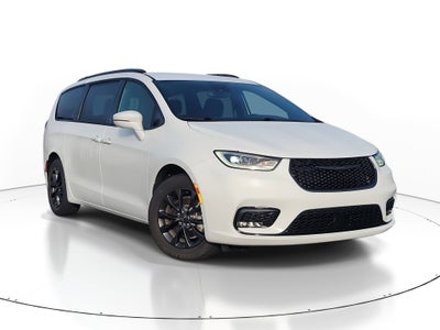2021 Chrysler Pacifica Touring