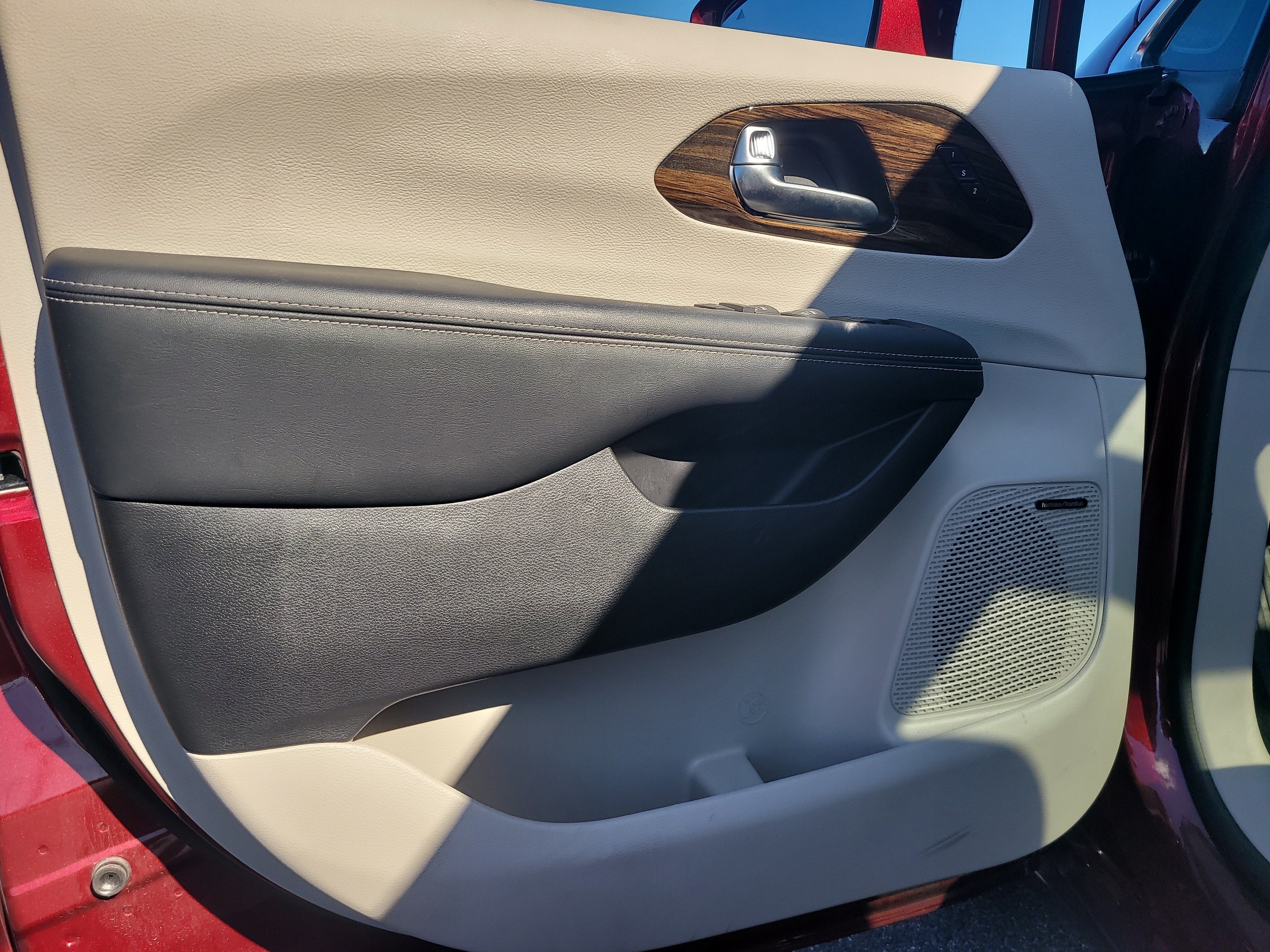 2022 Chrysler Pacifica Limited