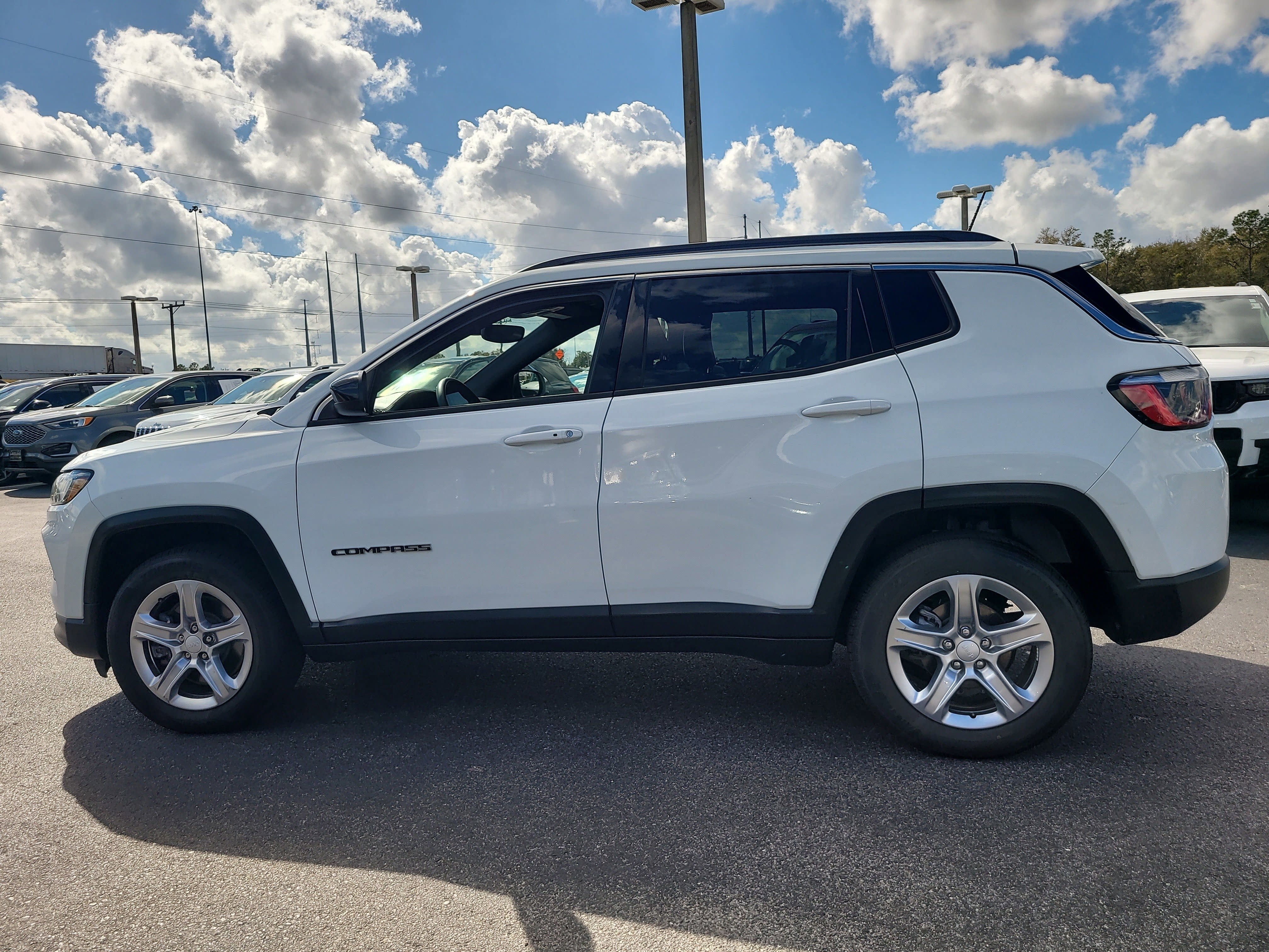 2023 Jeep Compass Latitude