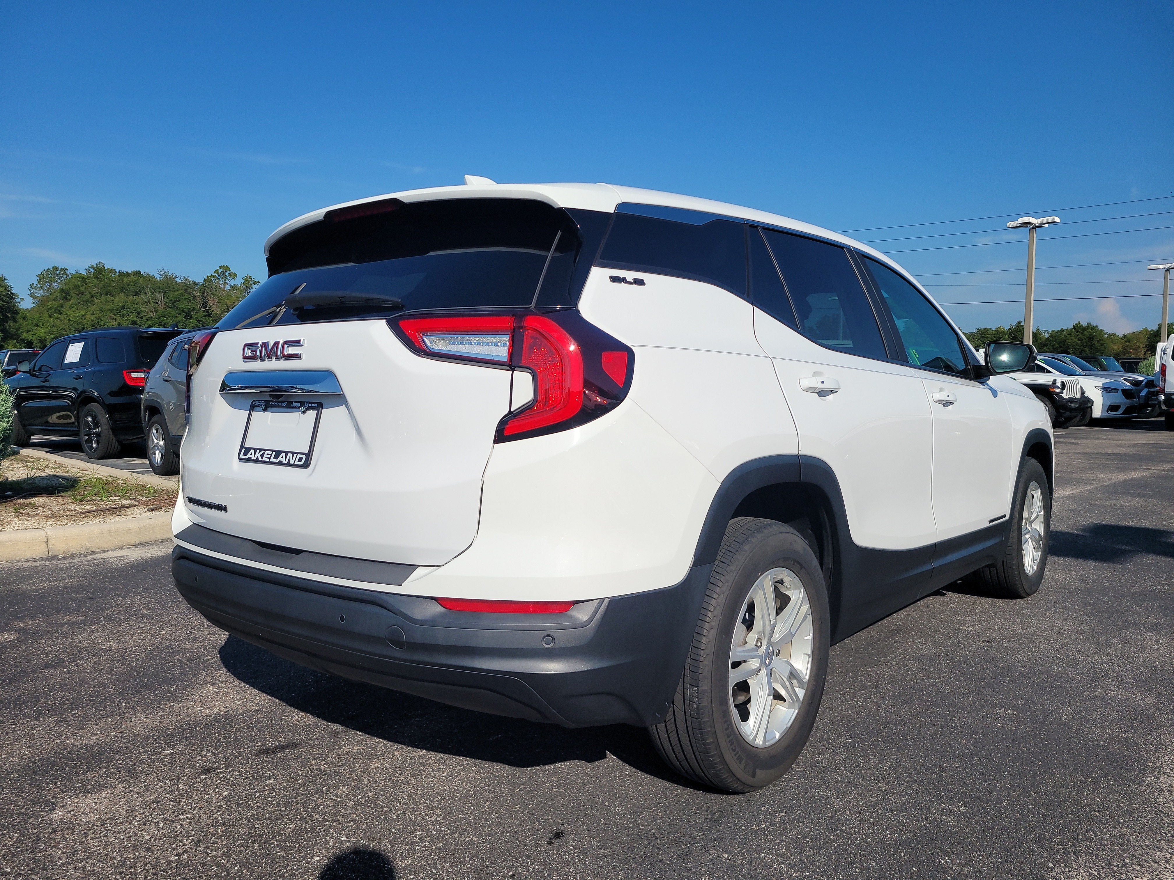 2023 GMC Terrain SLE