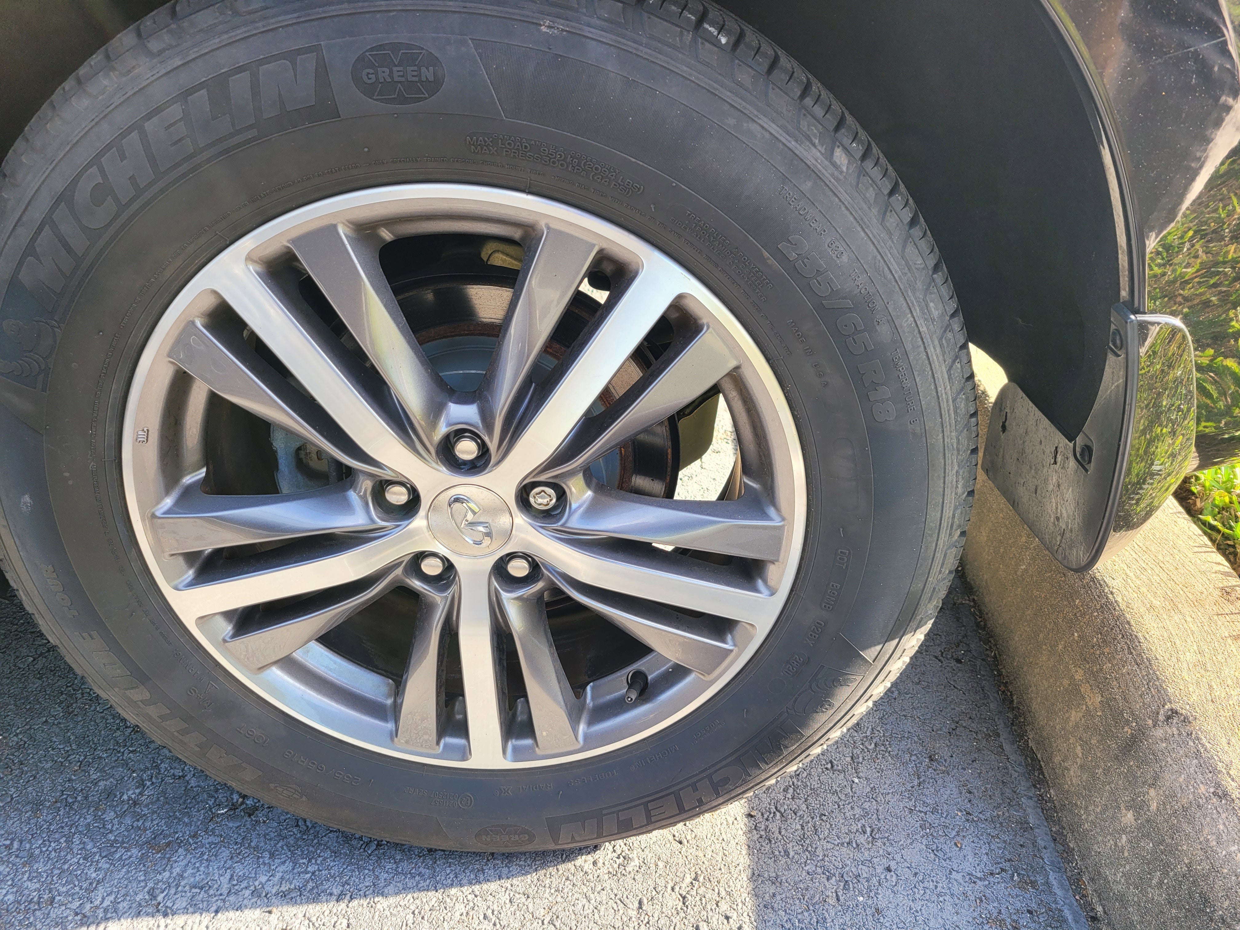 2020 INFINITI QX60 LUXE