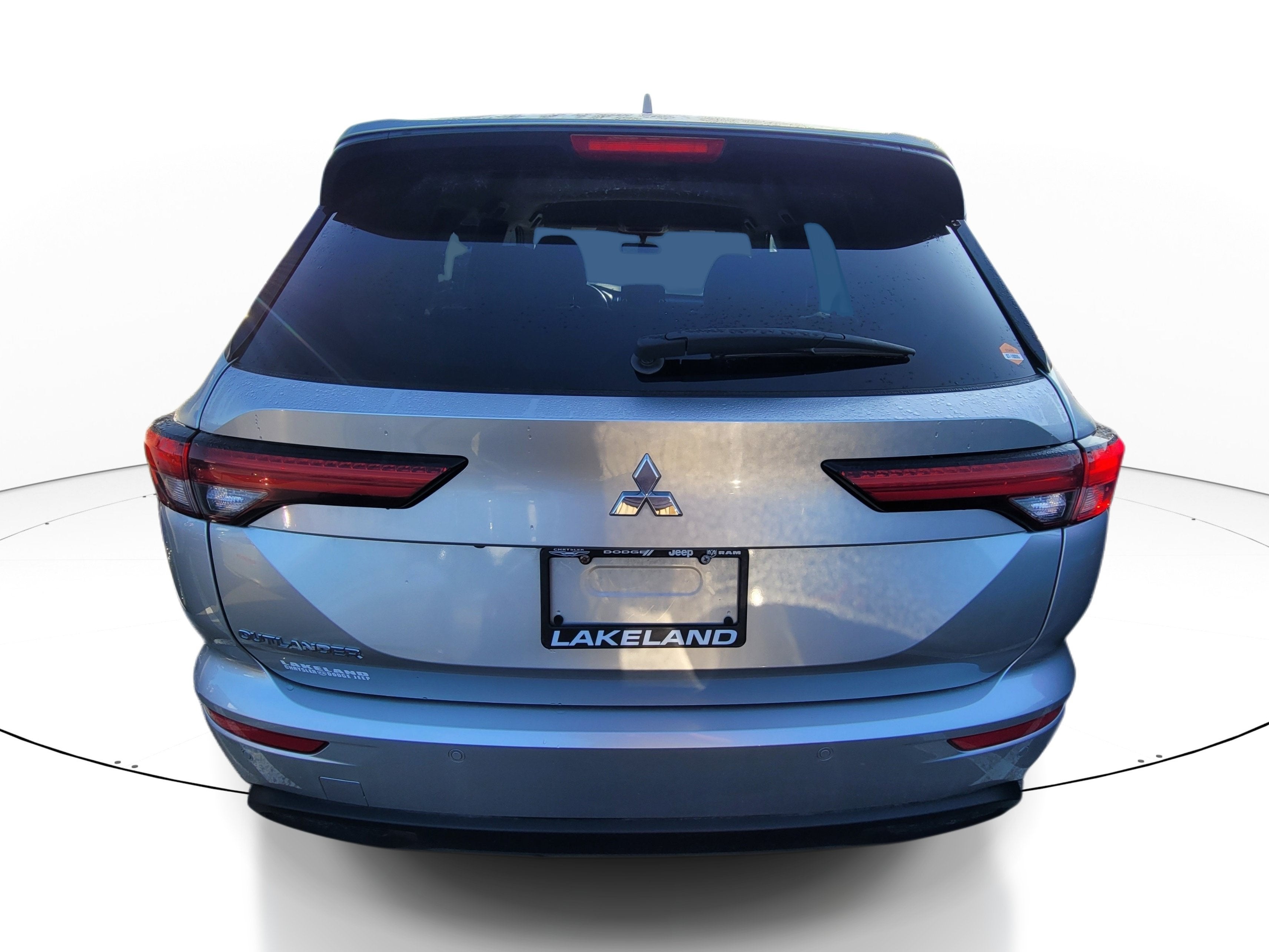2024 Mitsubishi Outlander ES