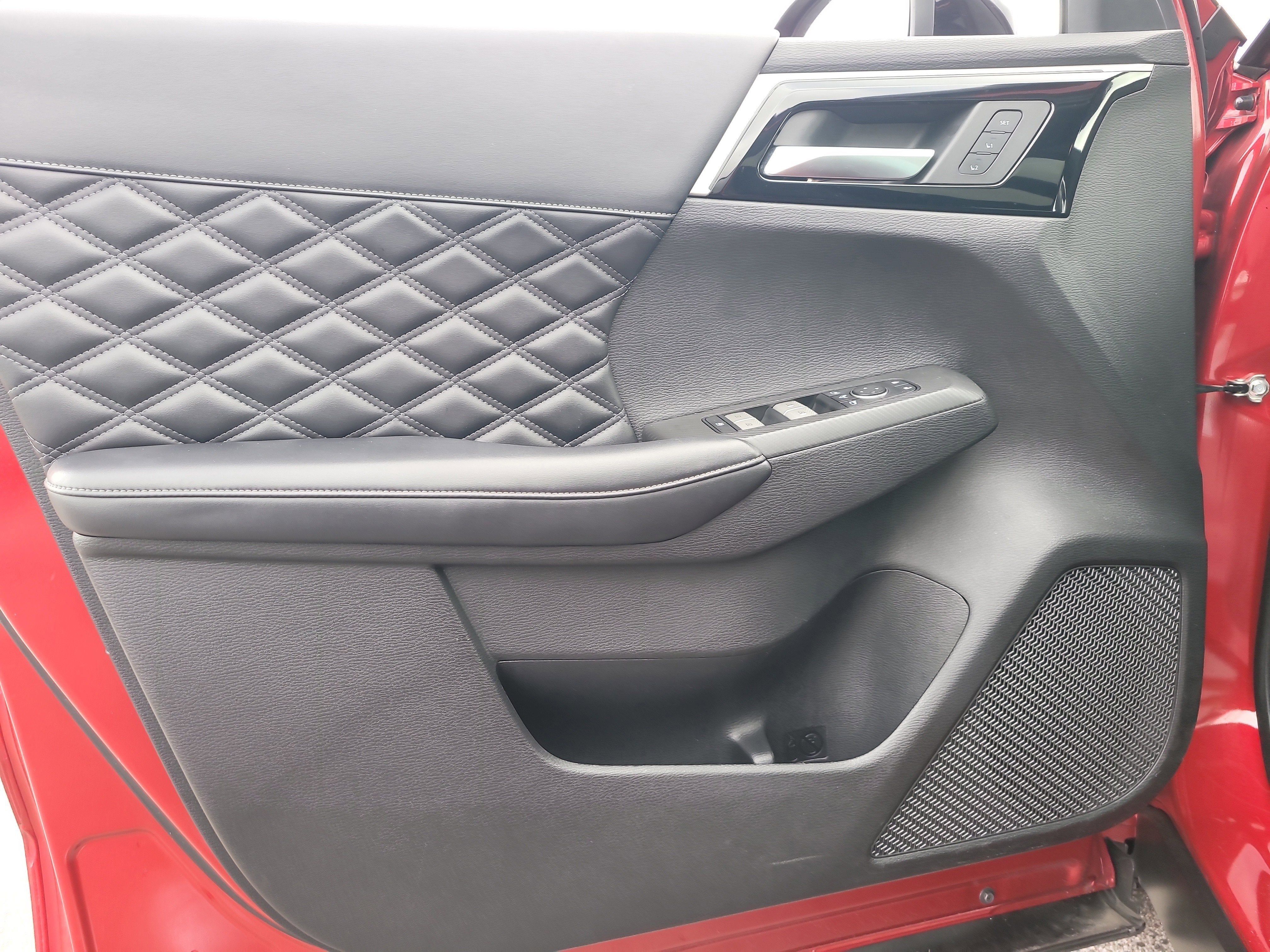 2023 Mitsubishi Outlander SEL Black Edition