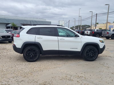 2022 Jeep Cherokee Trailhawk