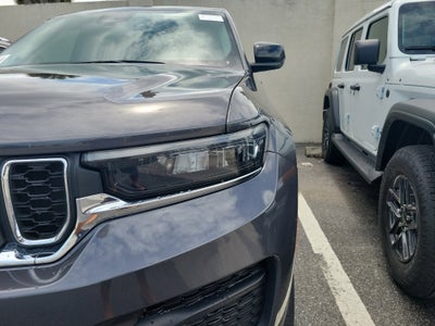 2023 Jeep Grand Cherokee Laredo