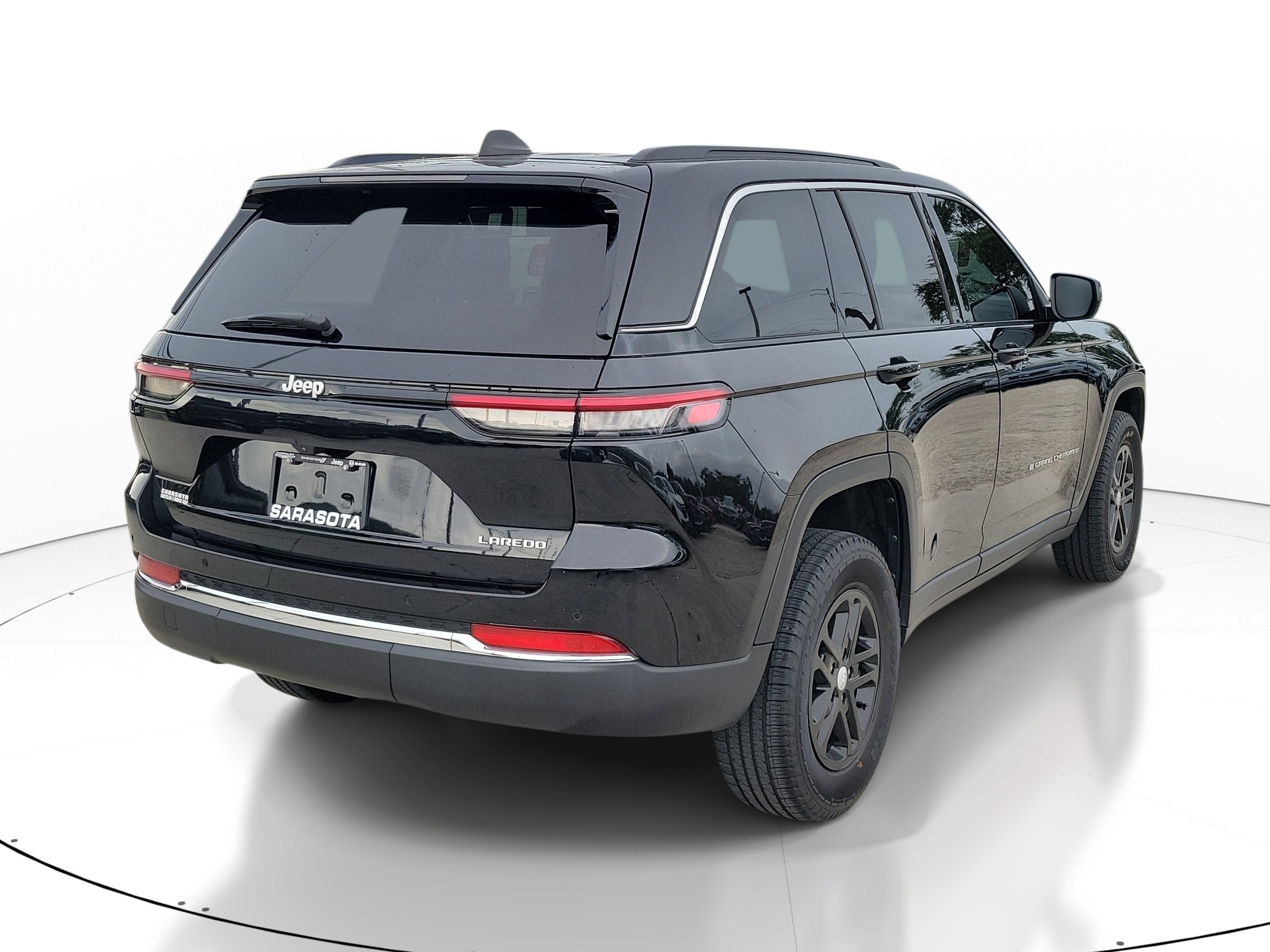 2024 Jeep Grand Cherokee Laredo