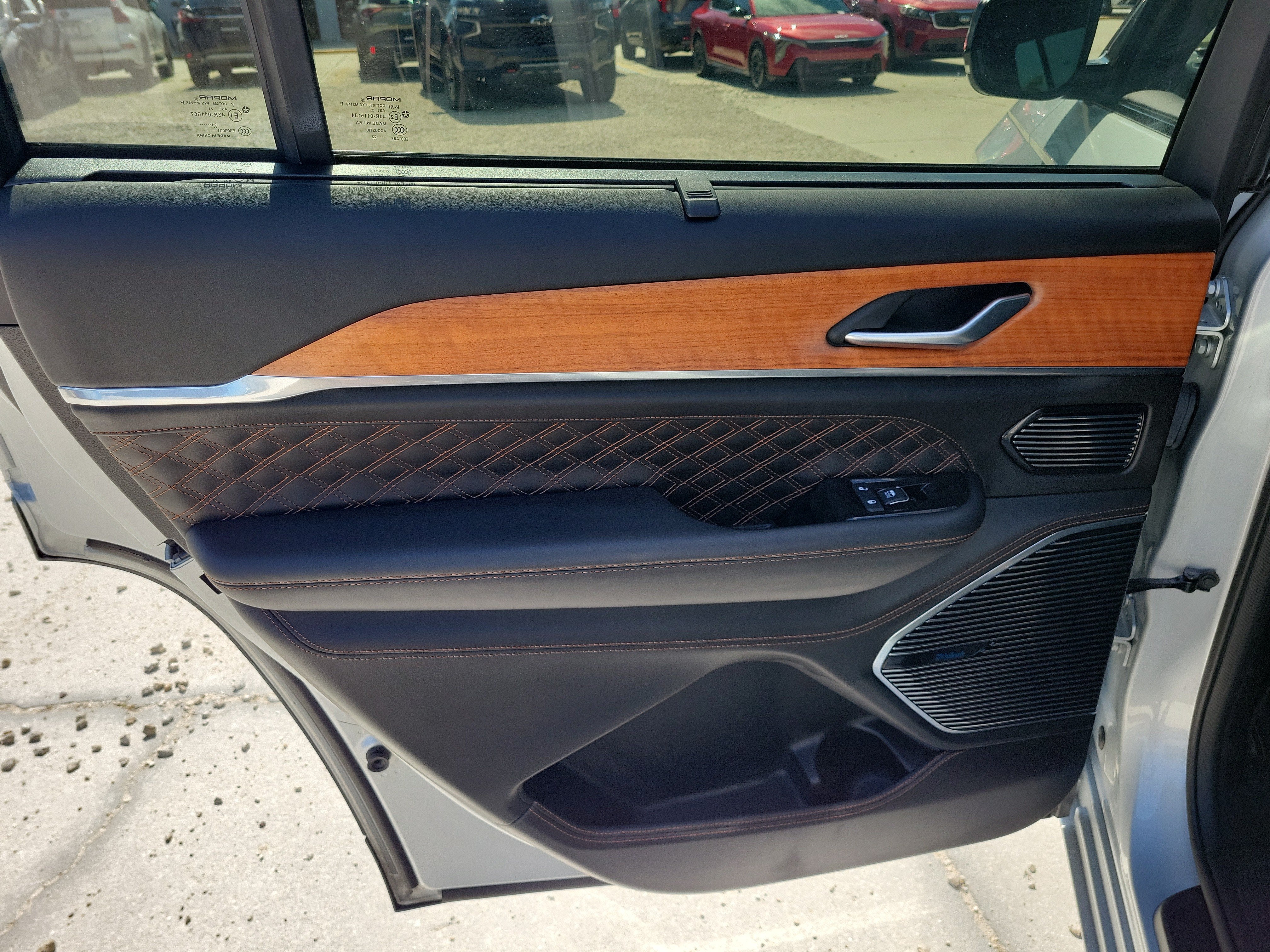 2022 Jeep Grand Cherokee L Summit Reserve