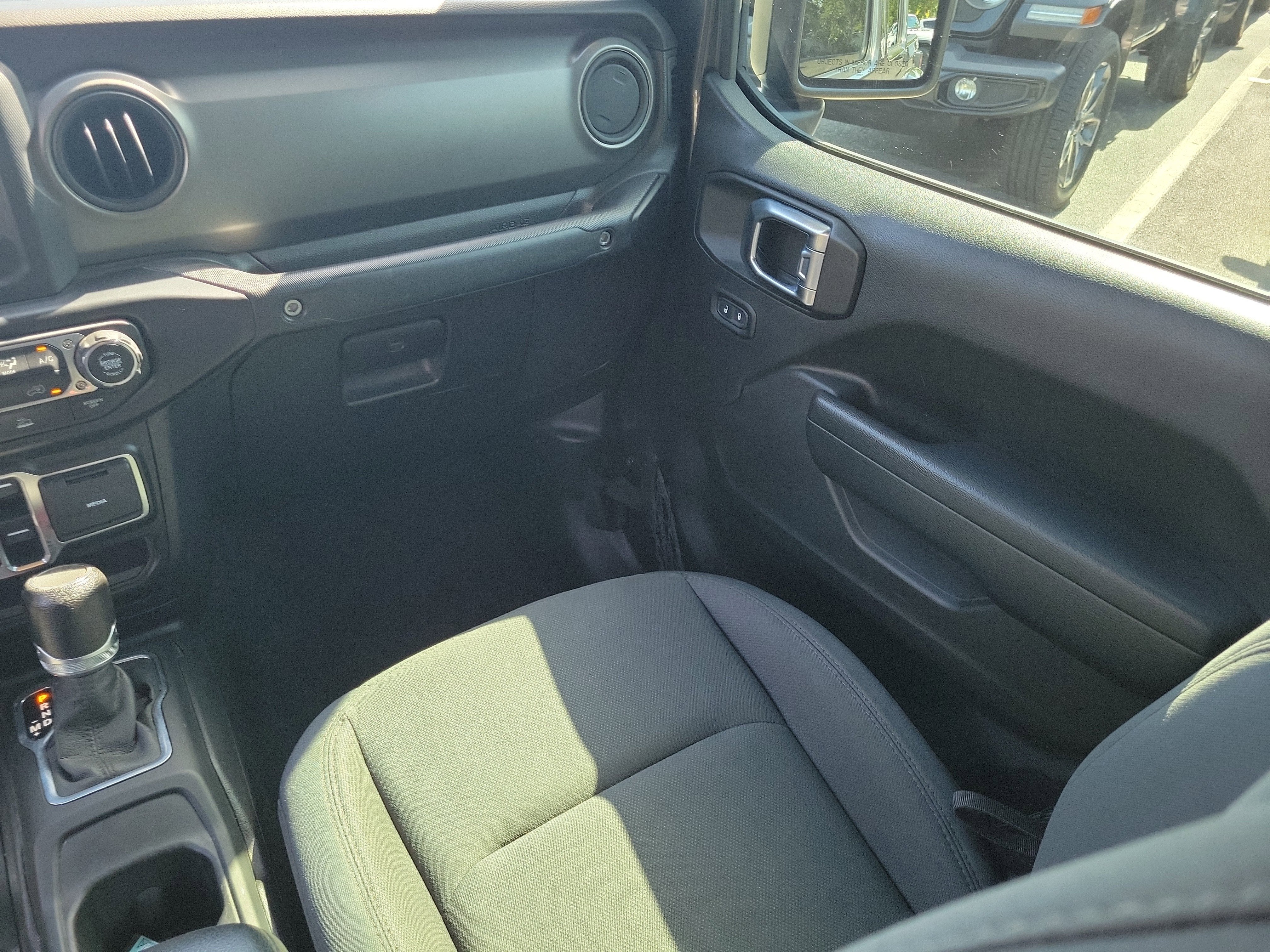 2022 Jeep Gladiator Sport S