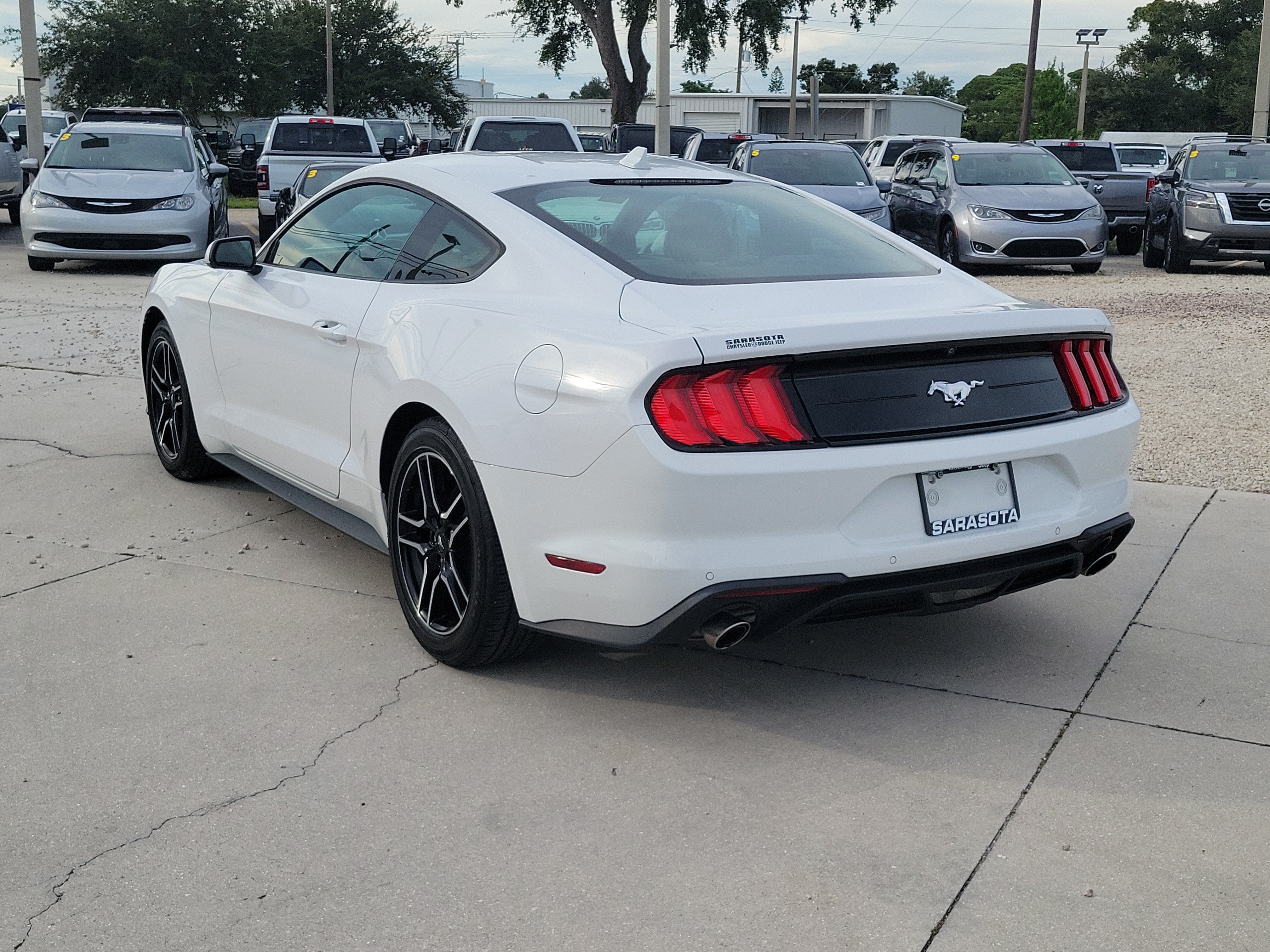 2022 Ford Mustang EcoBoost