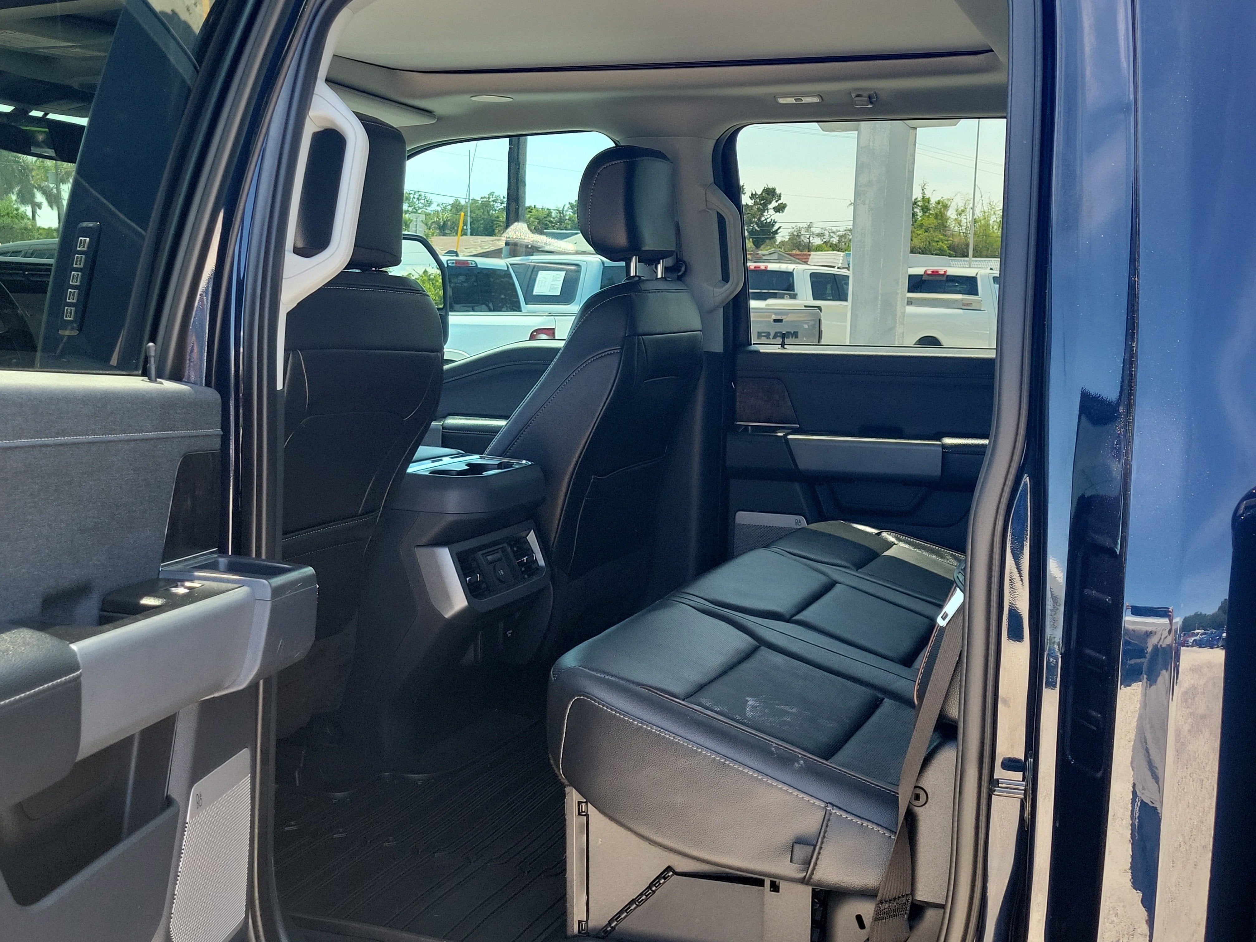 2023 Ford Super Duty F-250 SRW LARIAT