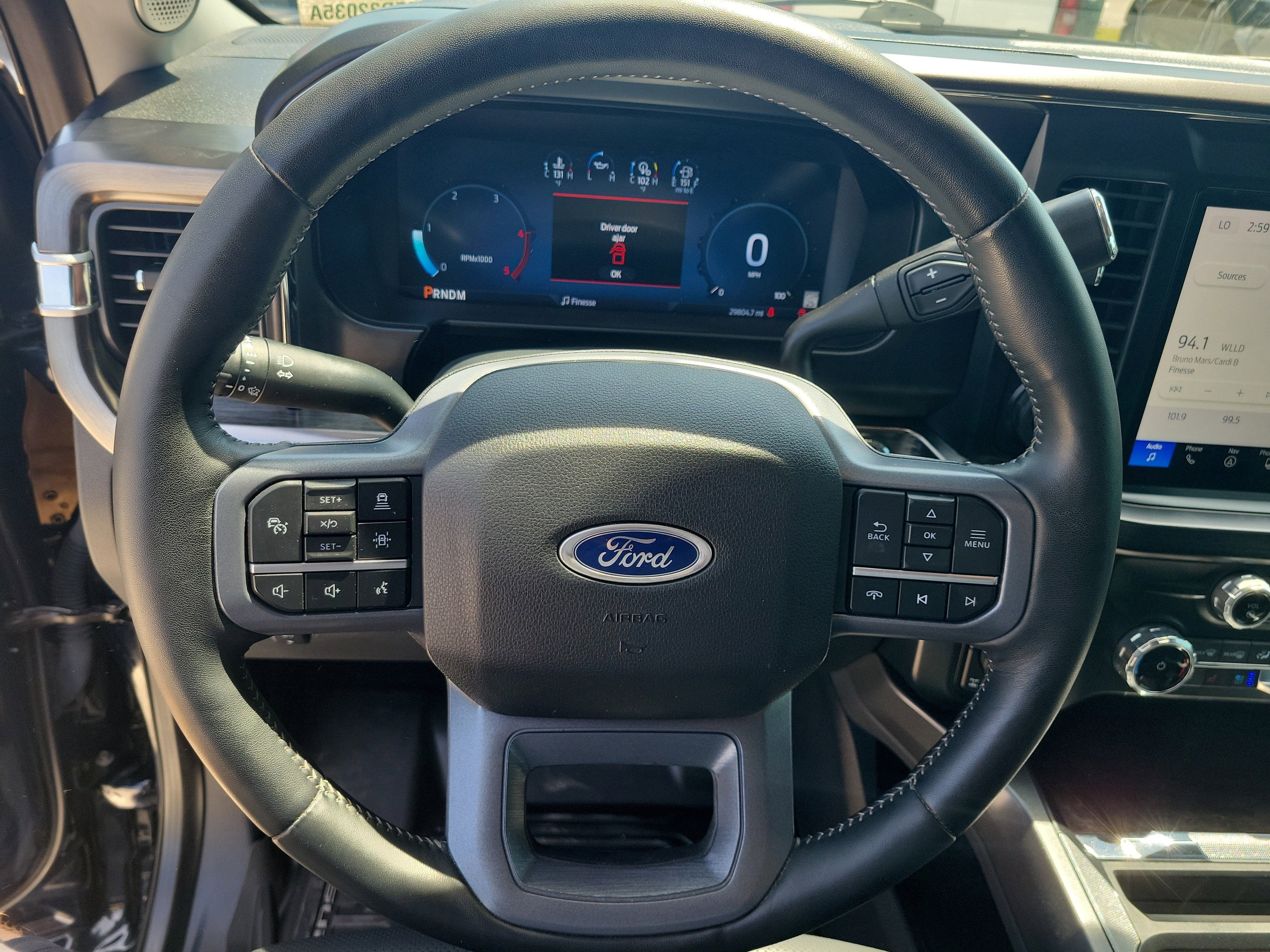 2023 Ford Super Duty F-250 SRW LARIAT