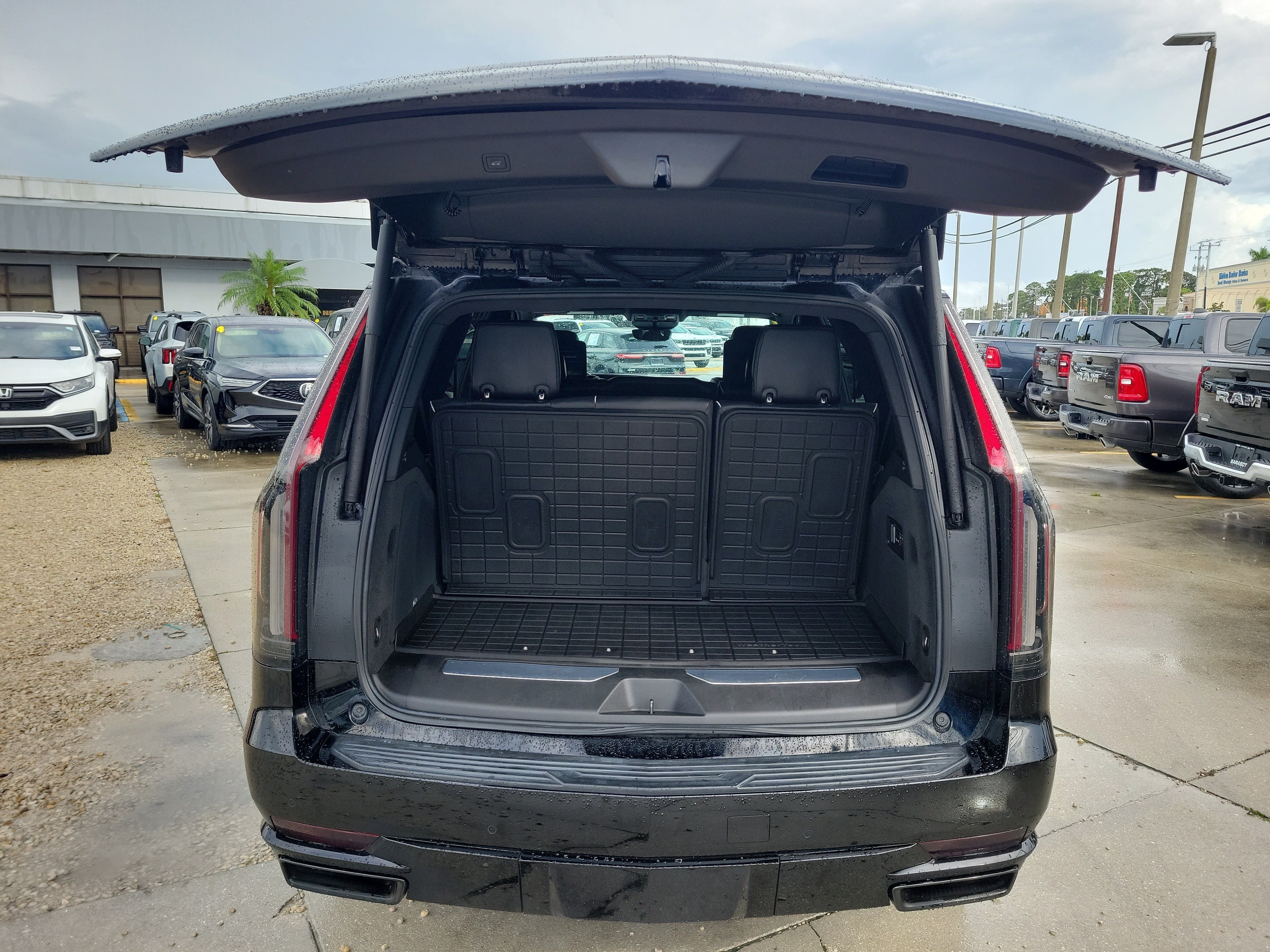 2023 Cadillac Escalade 4WD Sport Platinum