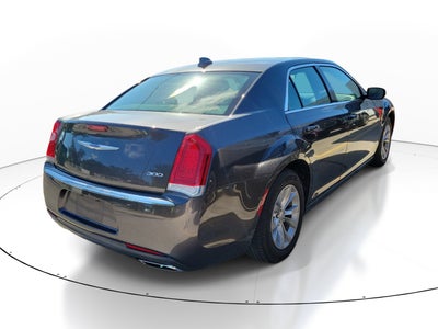 2019 Chrysler 300 Touring
