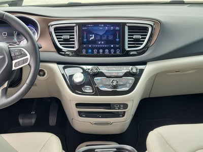 2018 Chrysler Pacifica Touring L Plus