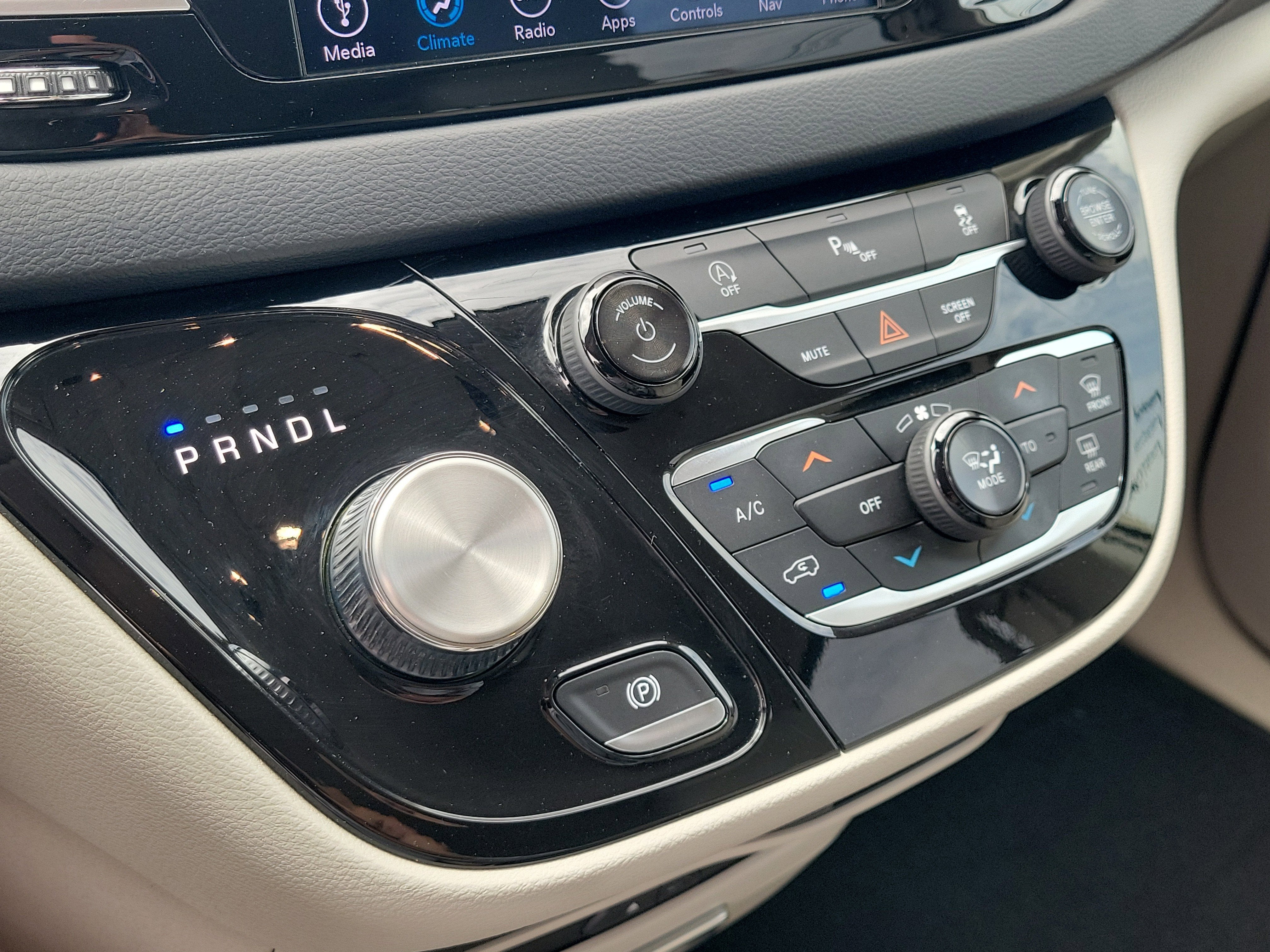2018 Chrysler Pacifica Touring L Plus