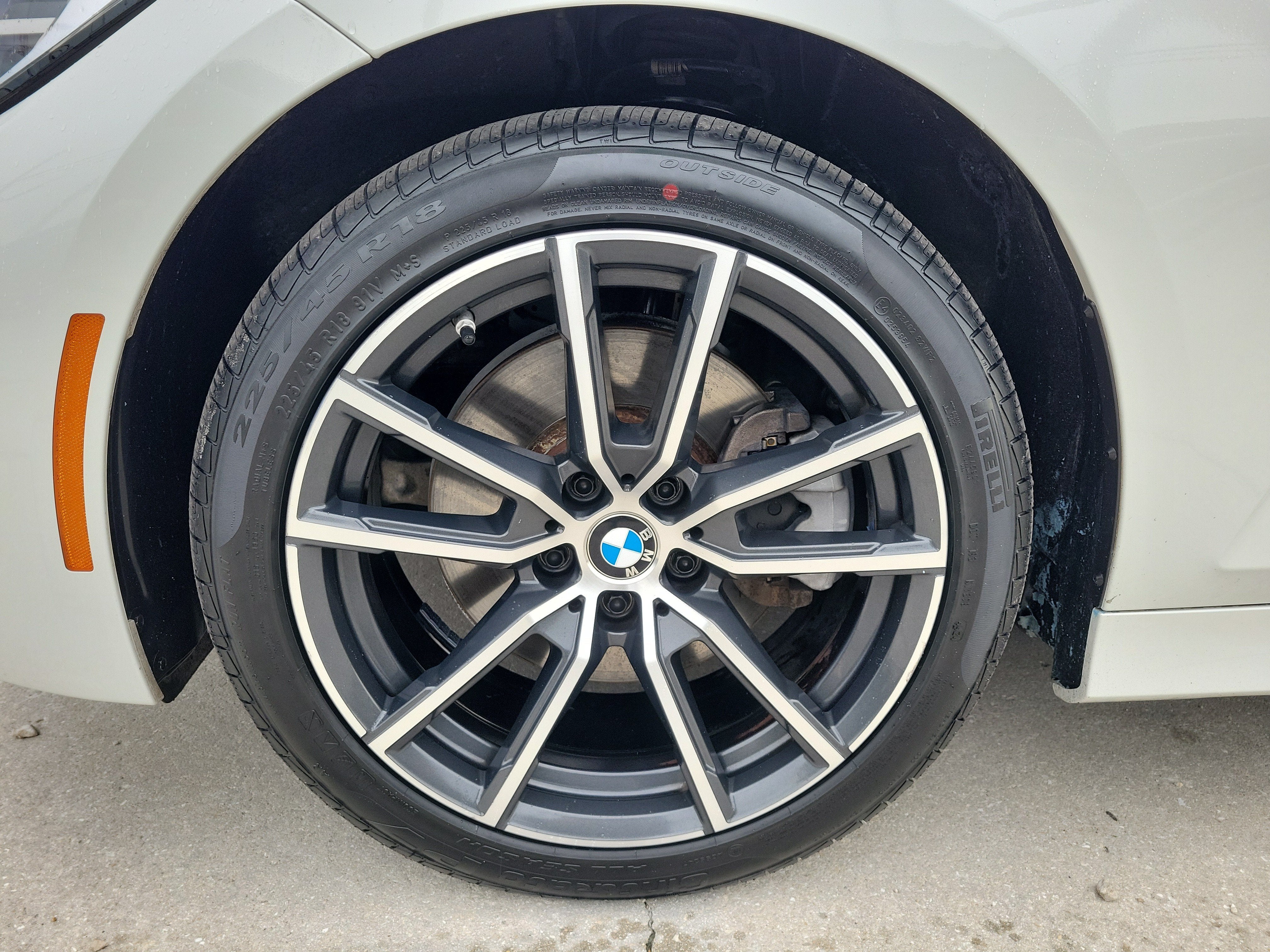 2022 BMW 3 Series 330i