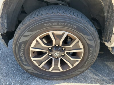 2022 Toyota Tacoma 4WD SR