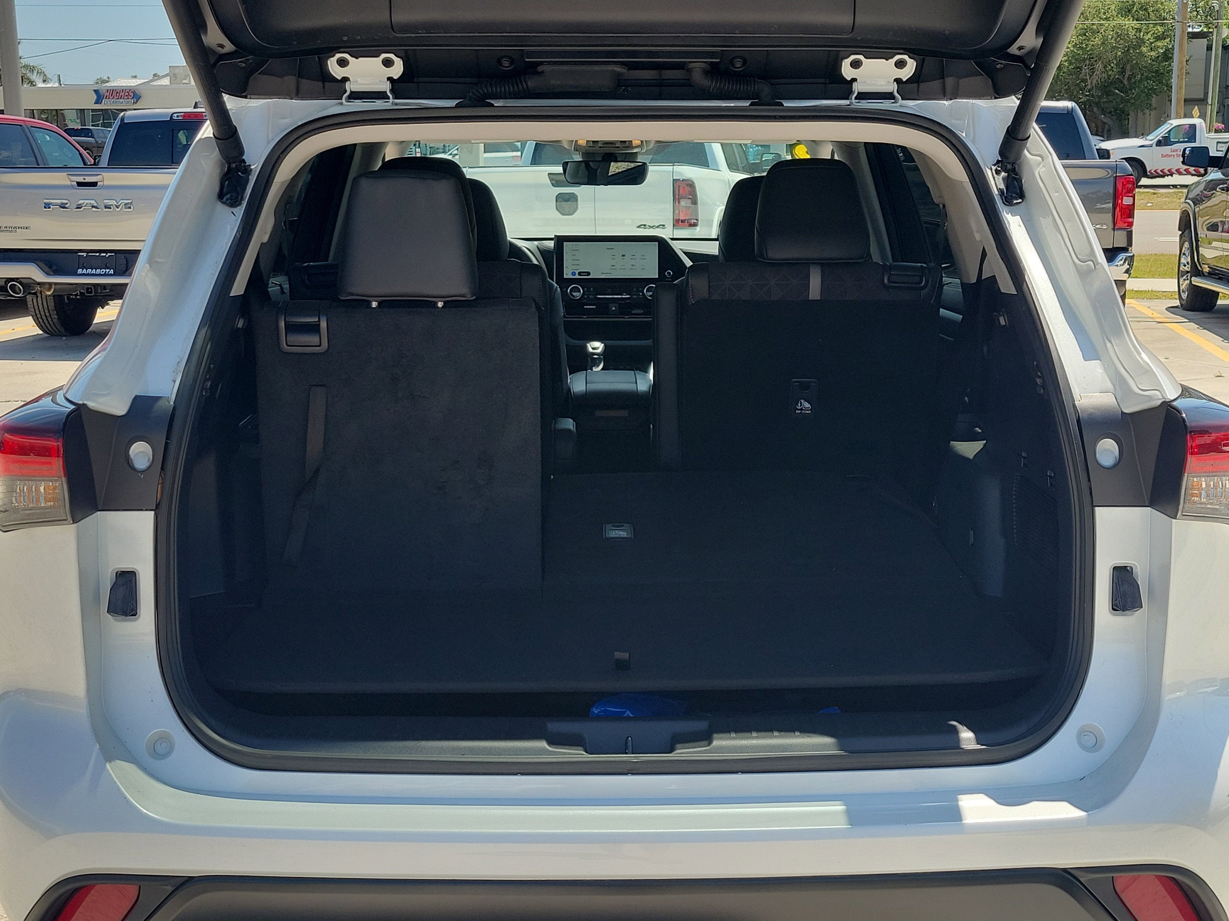2025 Toyota Highlander Hybrid XLE