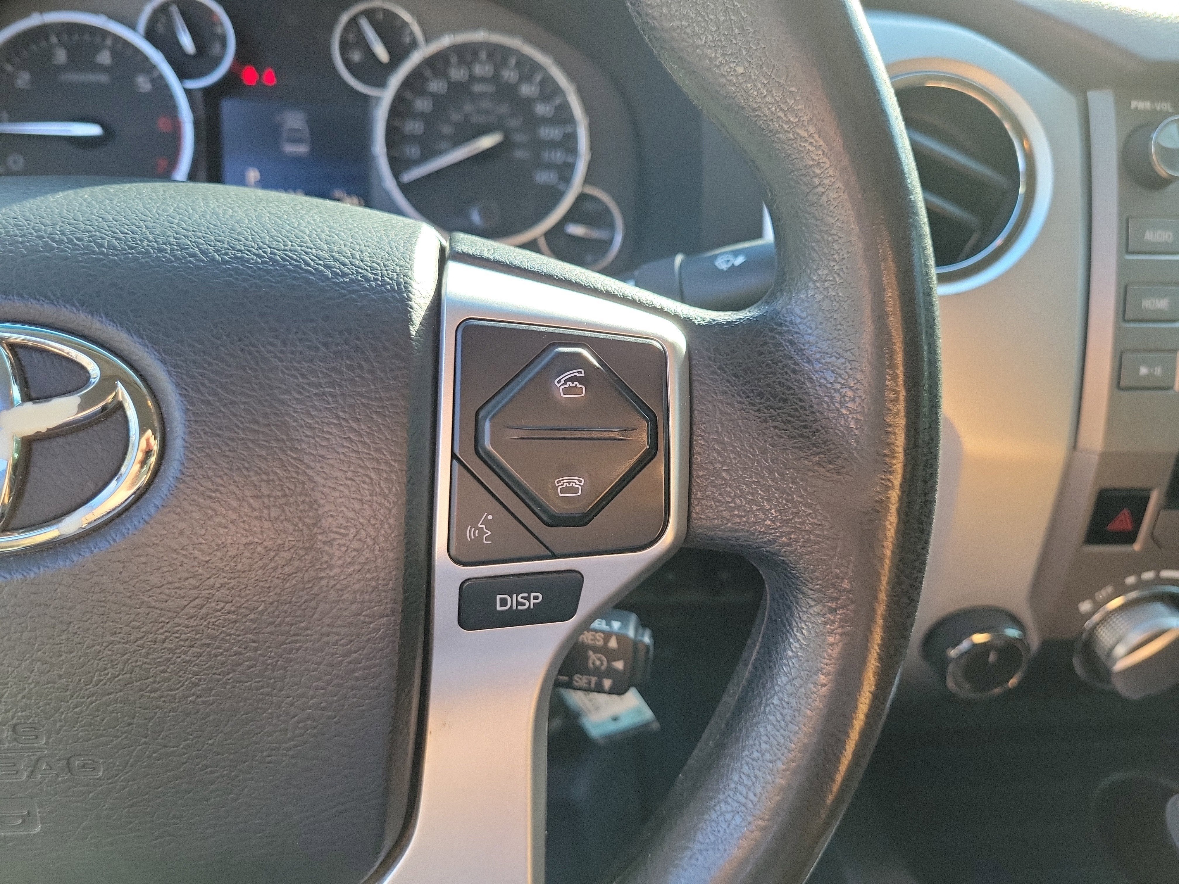 2017 Toyota Tundra 4WD SR5