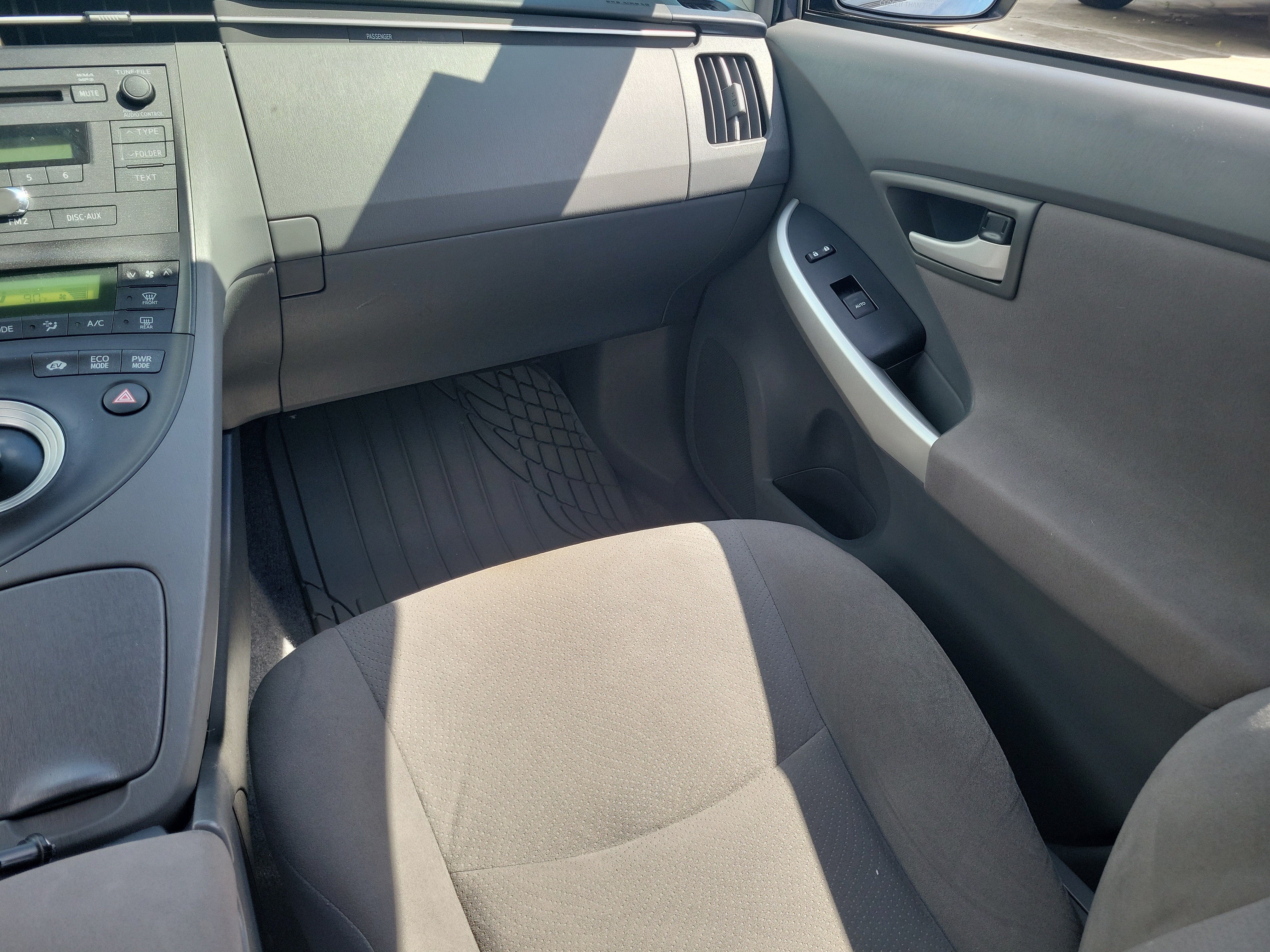 2011 Toyota Prius I