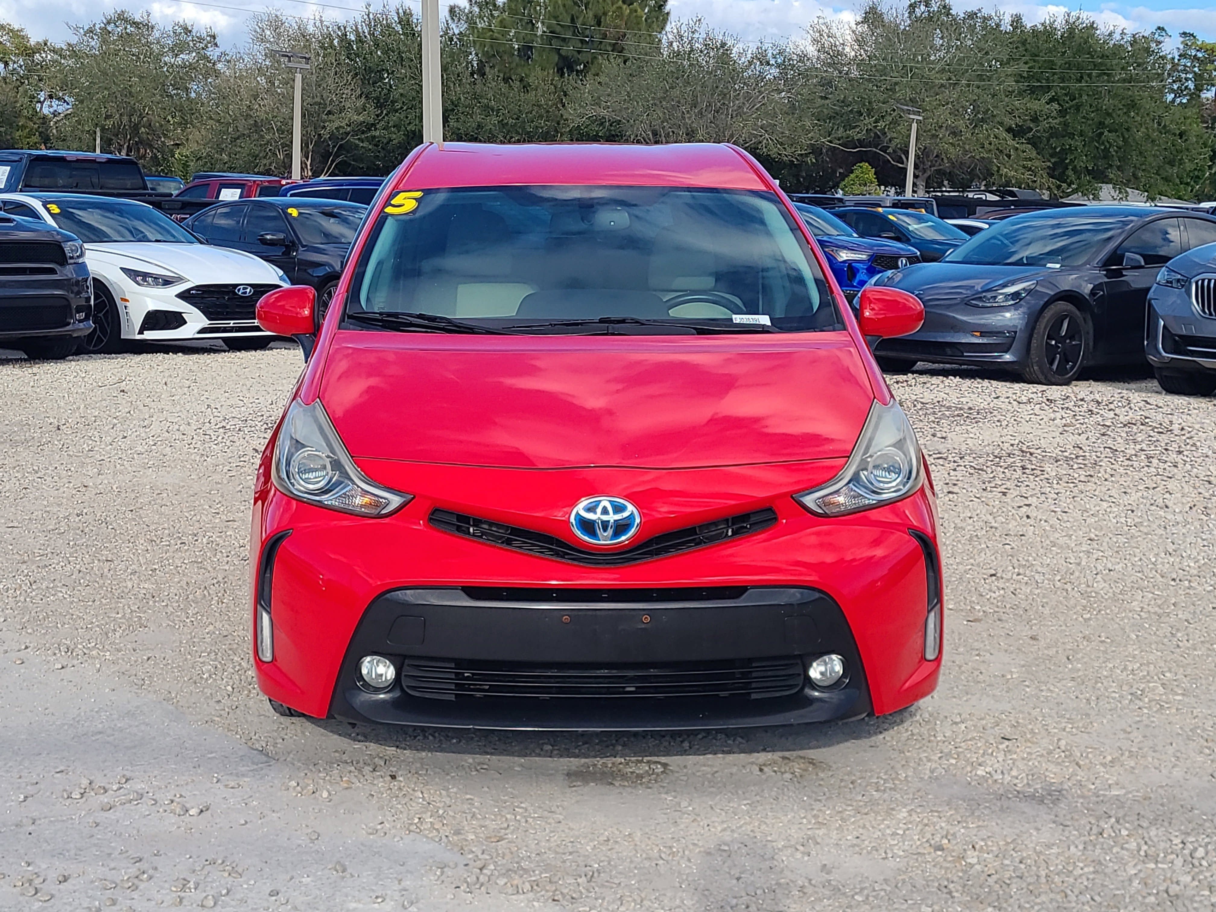 2015 Toyota Prius v Four