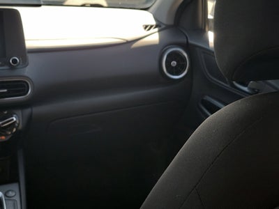 2022 Hyundai Kona SE