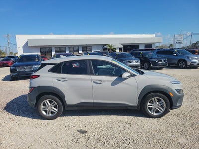 2022 Hyundai Kona SE